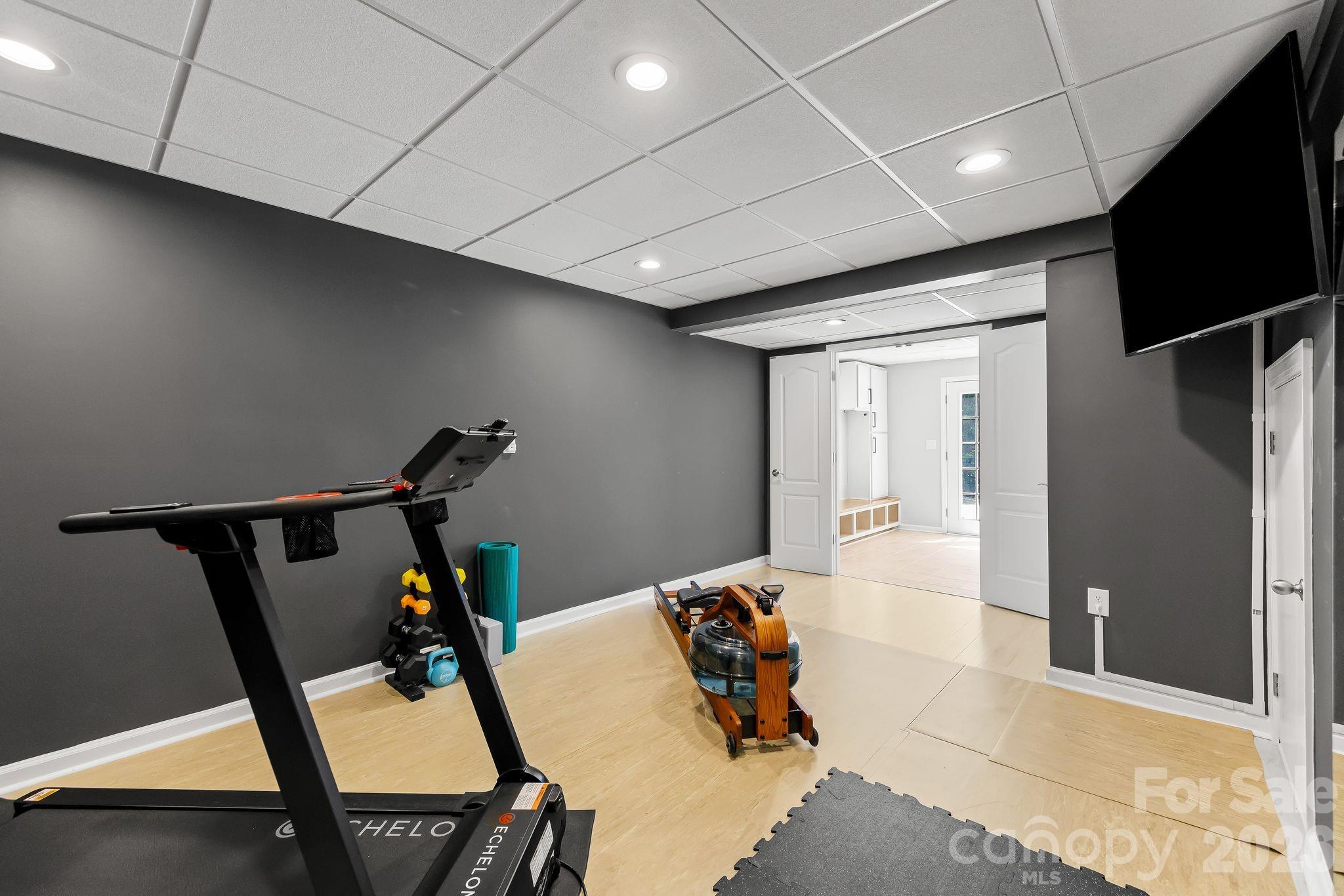 2718 Peverell Lane Property Photo 40