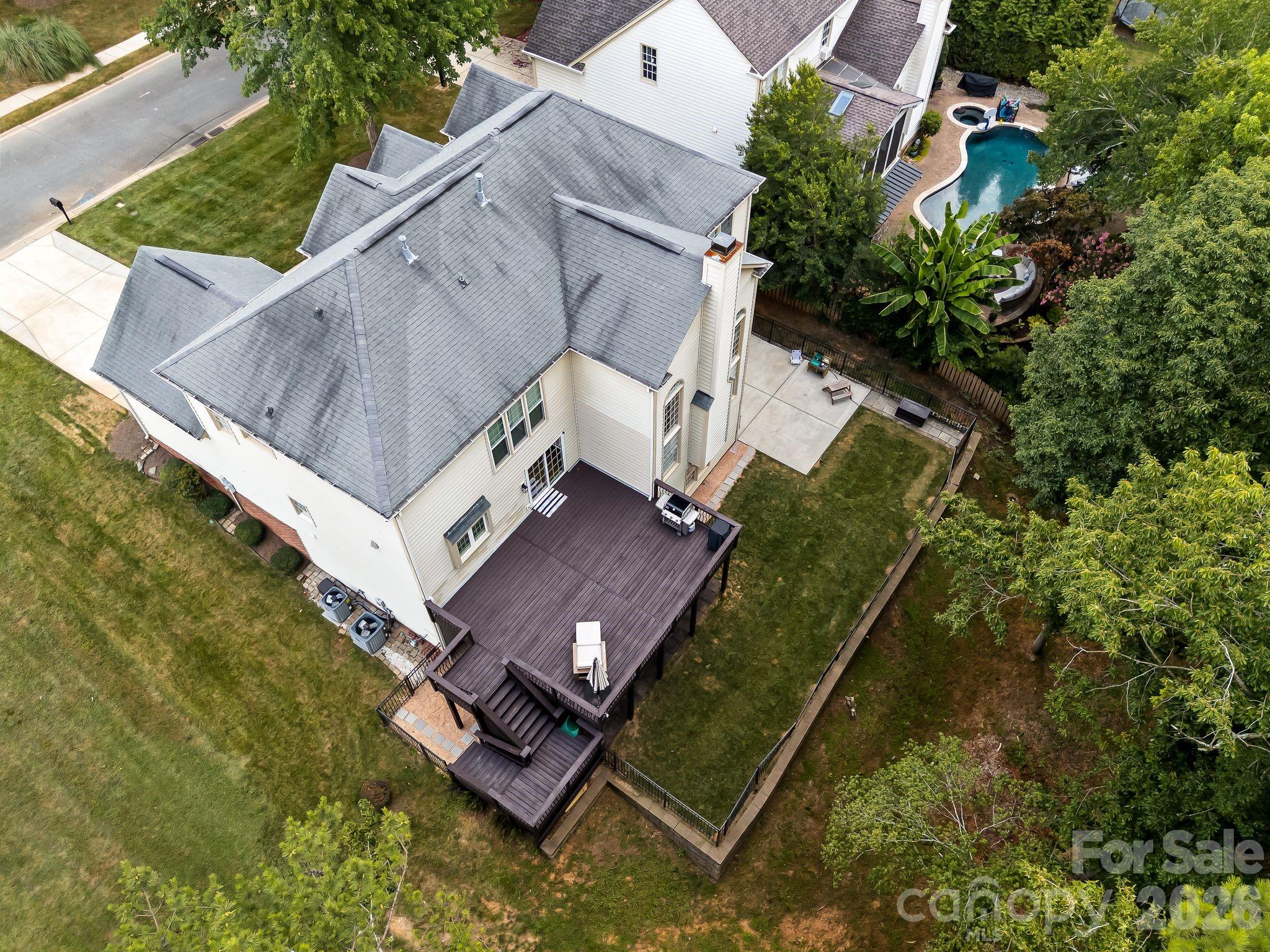 2718 Peverell Lane Property Photo 46
