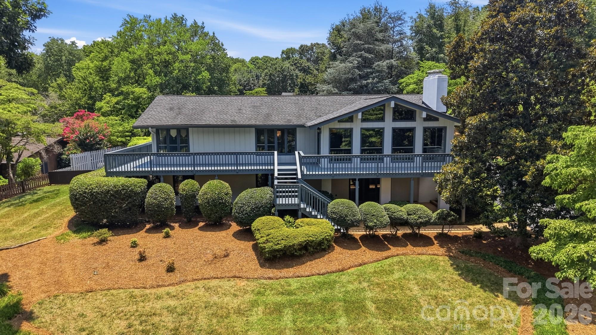 1507 Heatherloch Drive Property Photo 1
