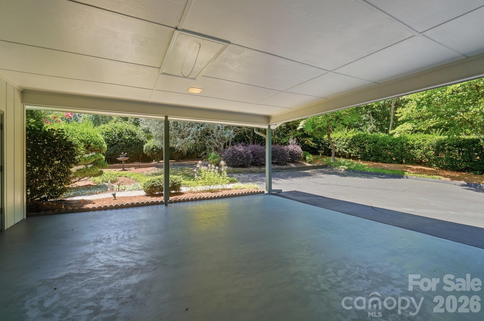 1507 Heatherloch Drive Property Photo 11