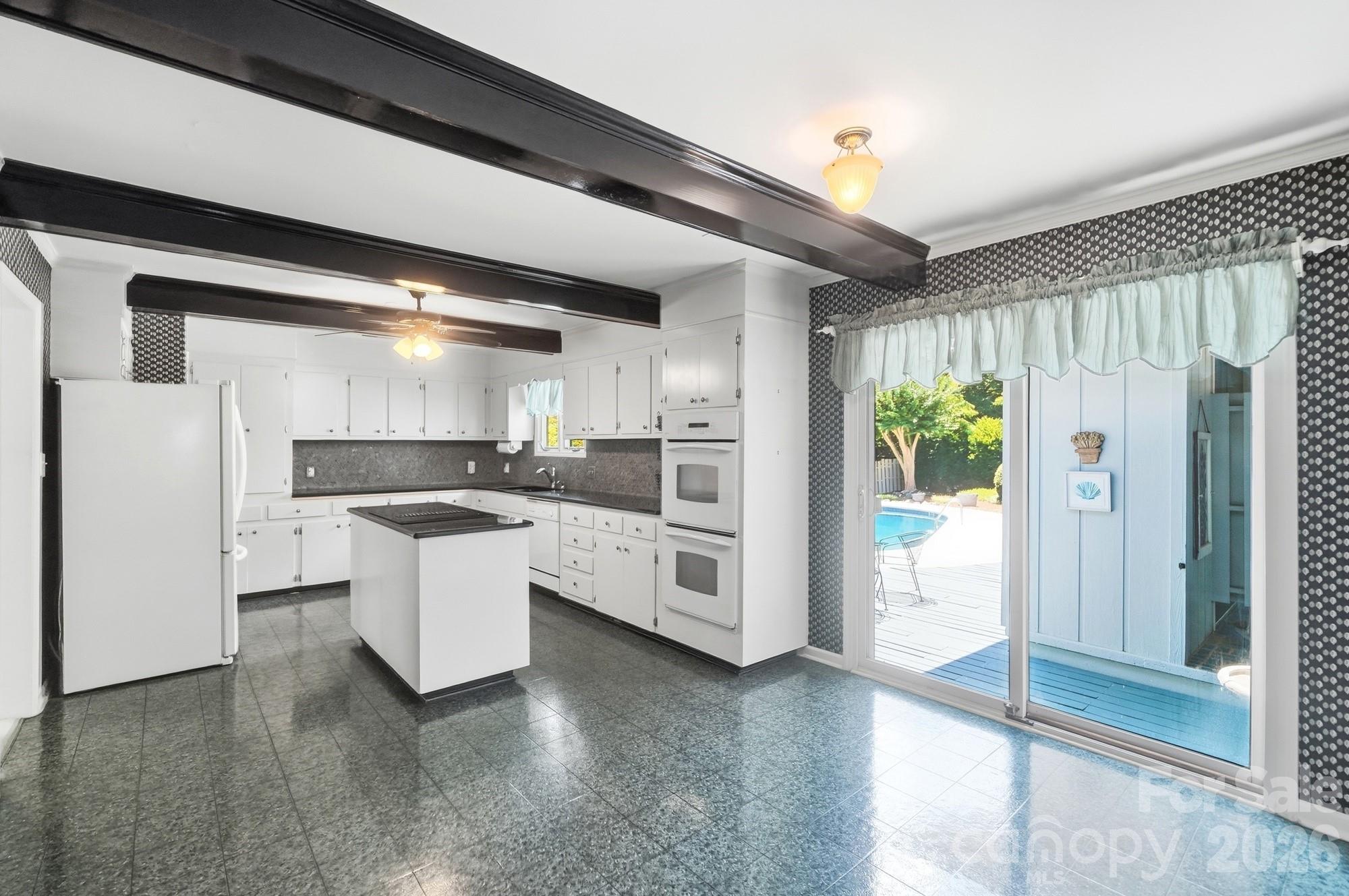 1507 Heatherloch Drive Property Photo 25