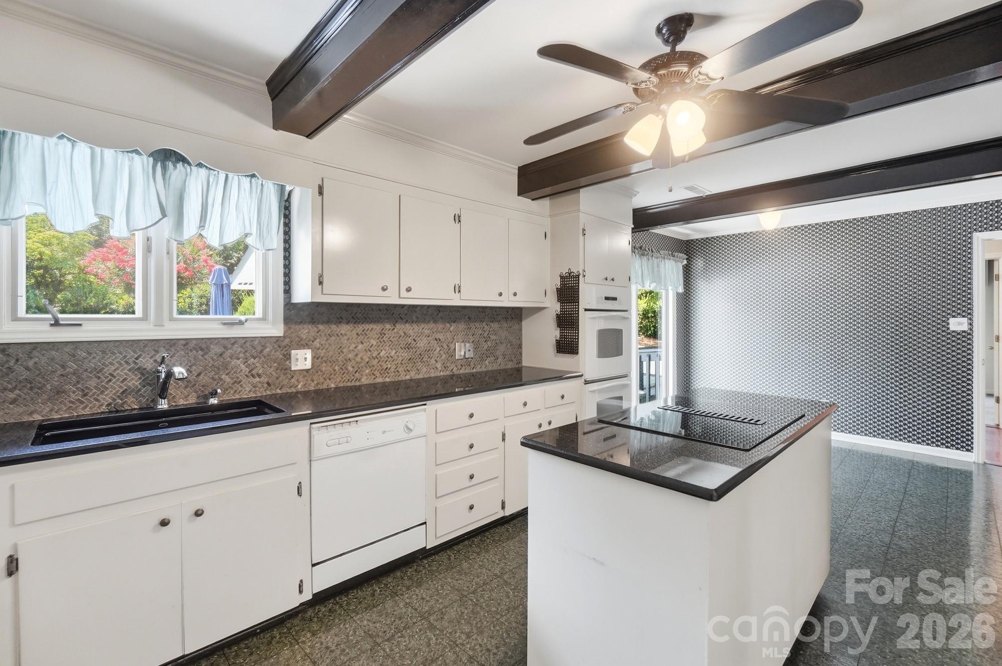 1507 Heatherloch Drive Property Photo 27