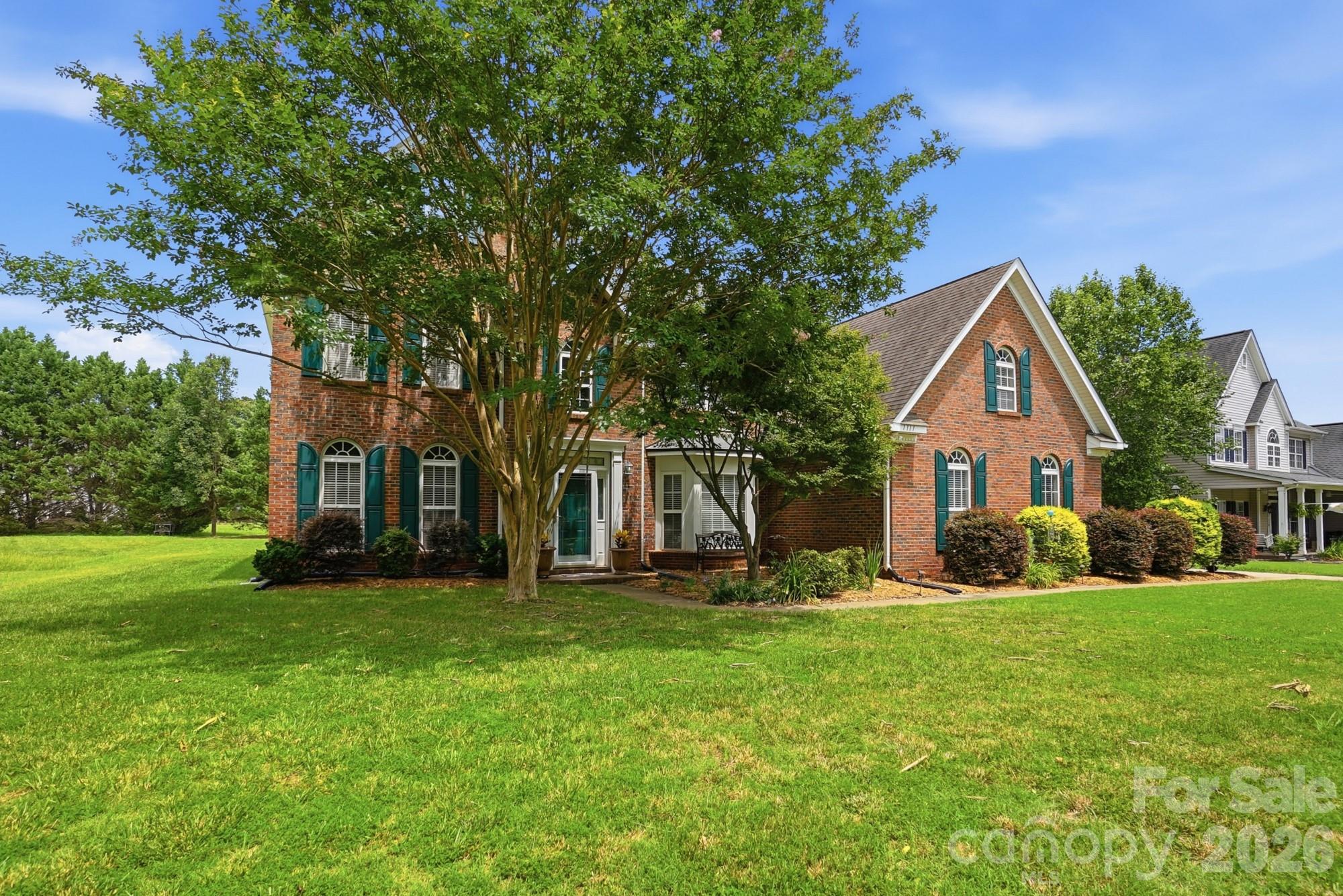 1111 Applegate Parkway Property Photo 2