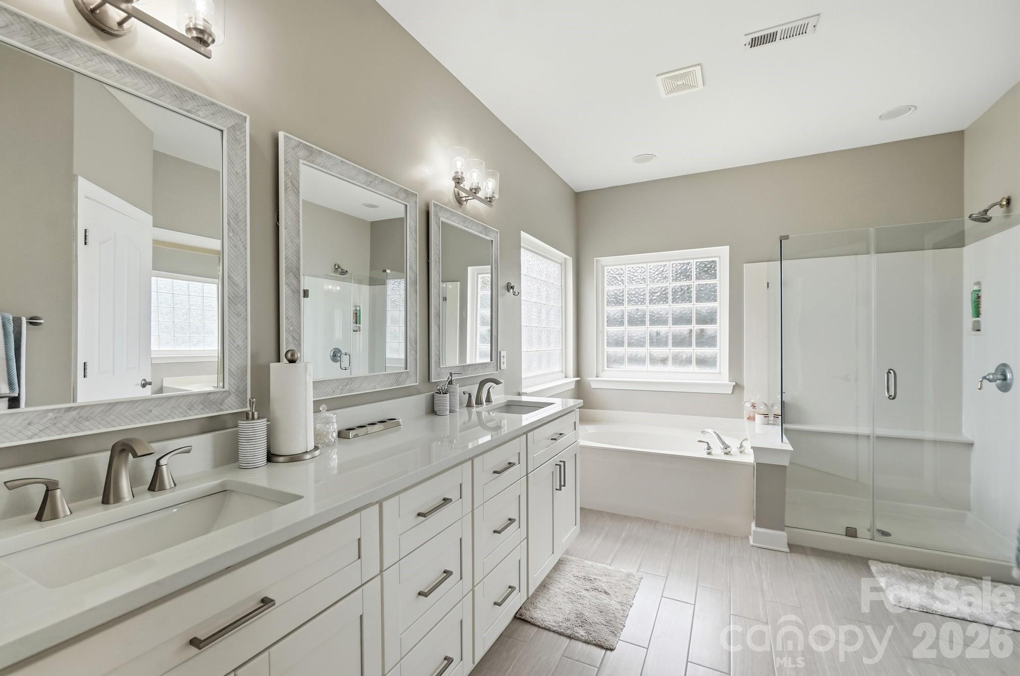 1111 Applegate Parkway Property Photo 17