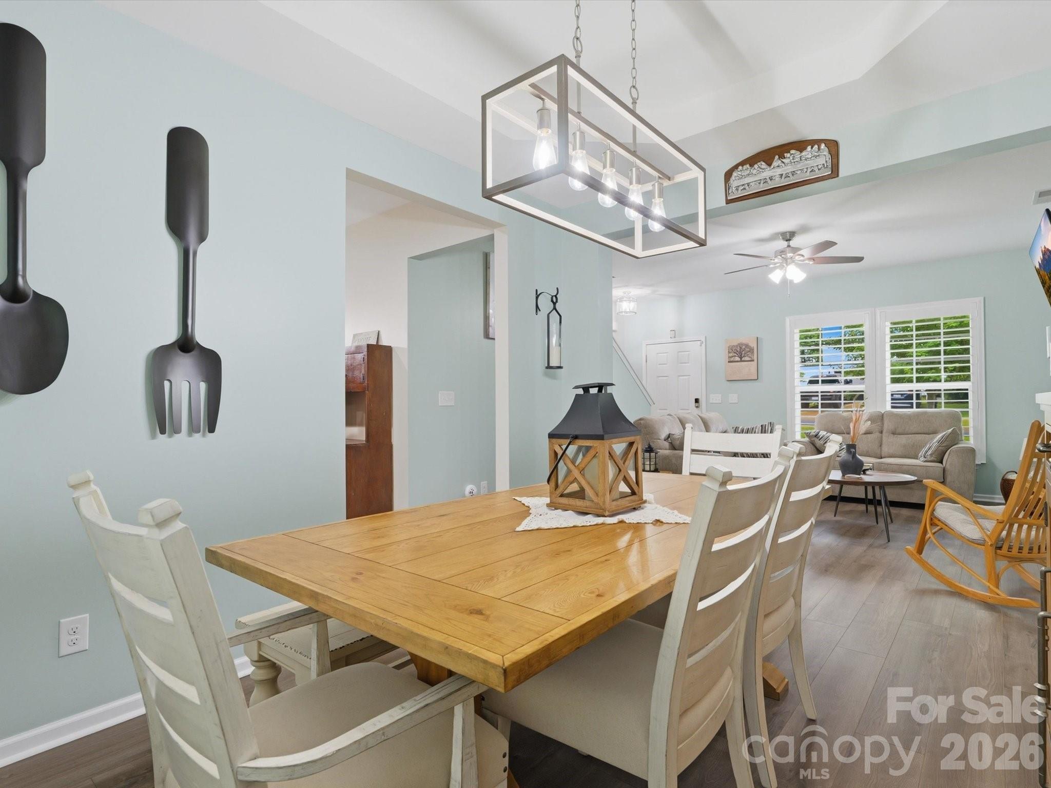 1566 Glenbar Court Property Photo 4