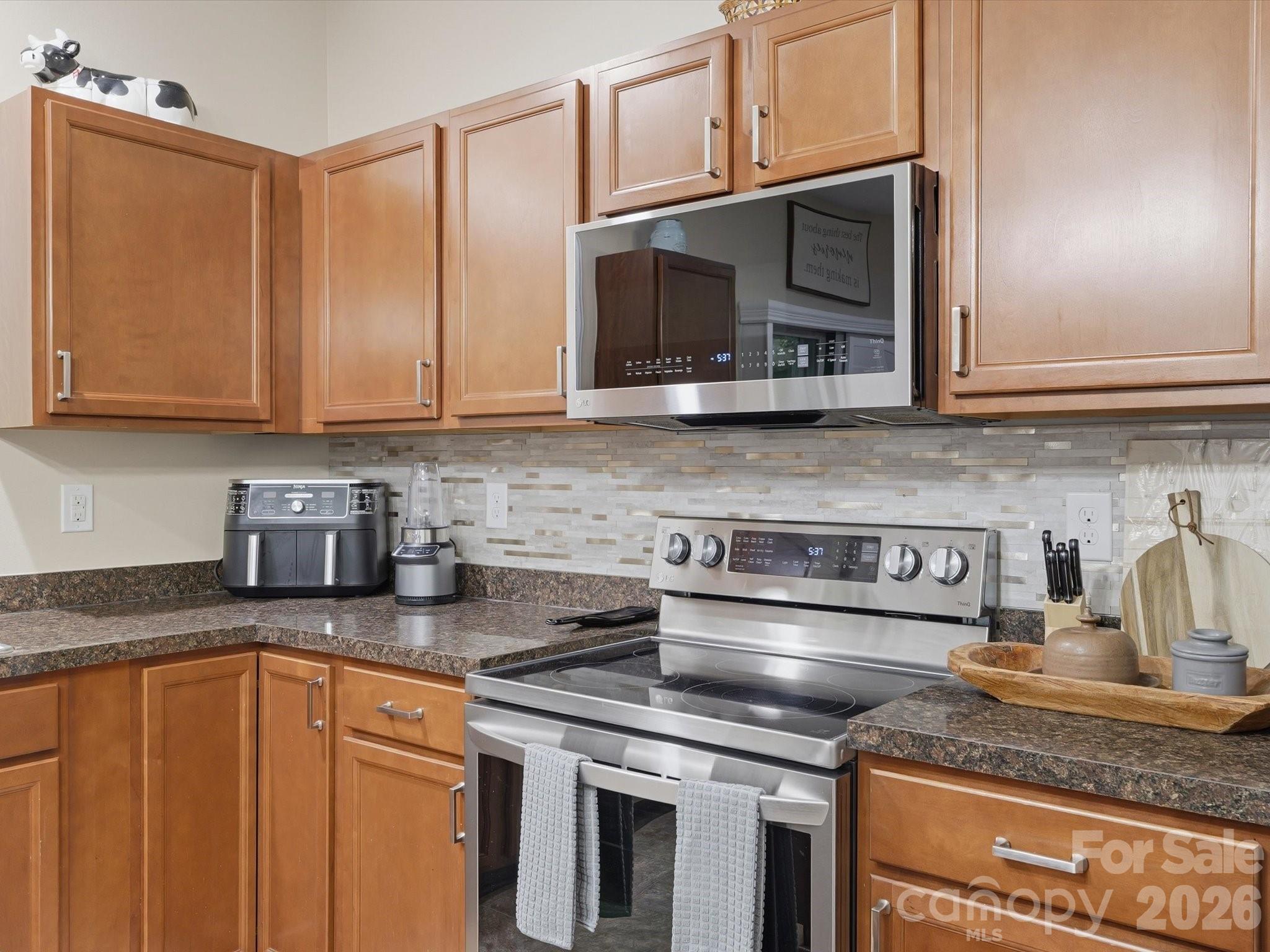 1566 Glenbar Court Property Photo 14