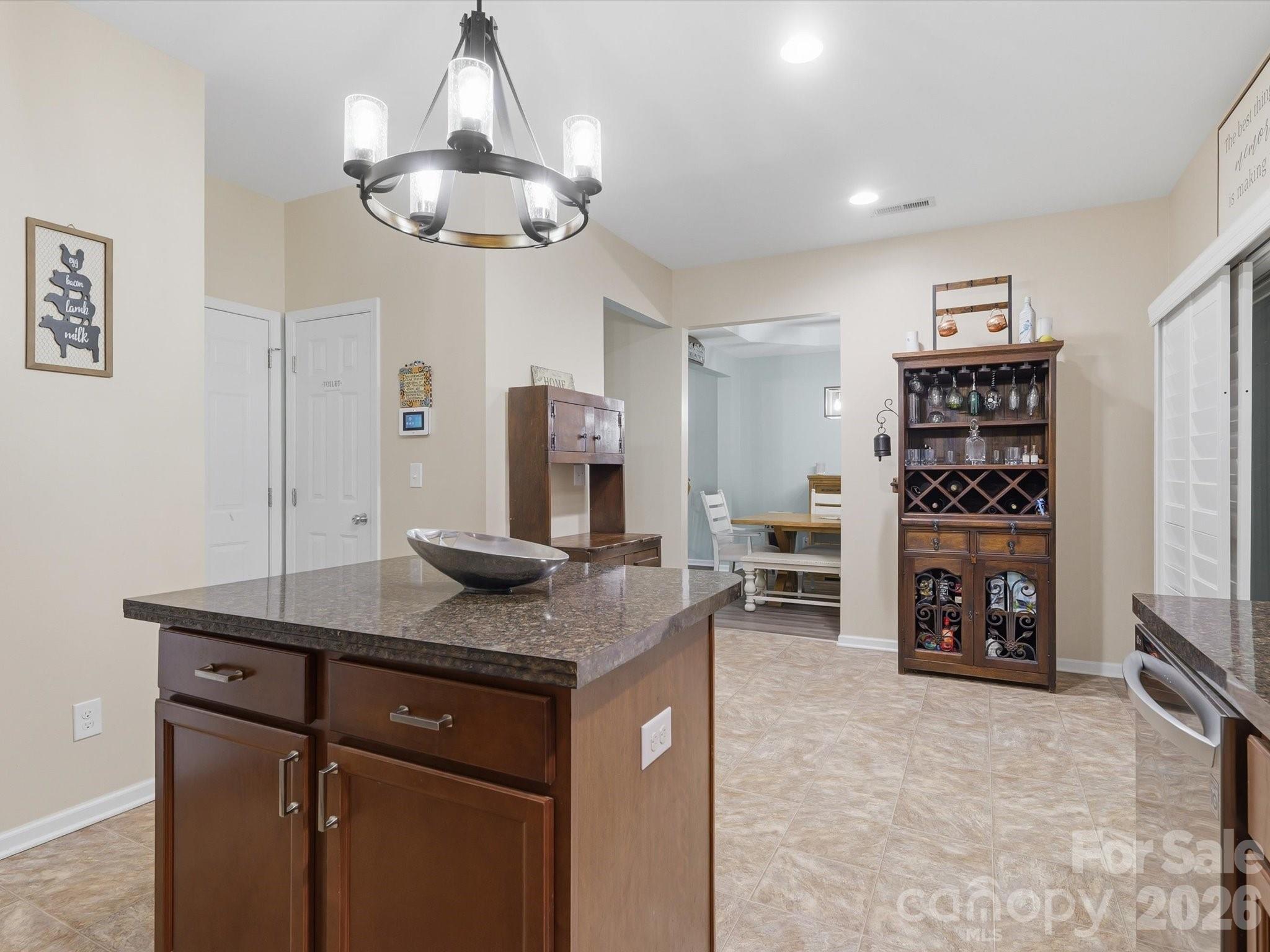 1566 Glenbar Court Property Photo 19