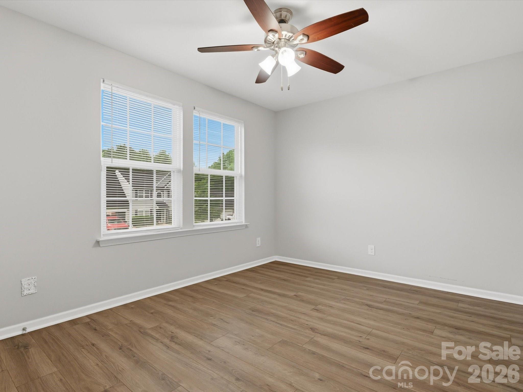 1566 Glenbar Court Property Photo 29