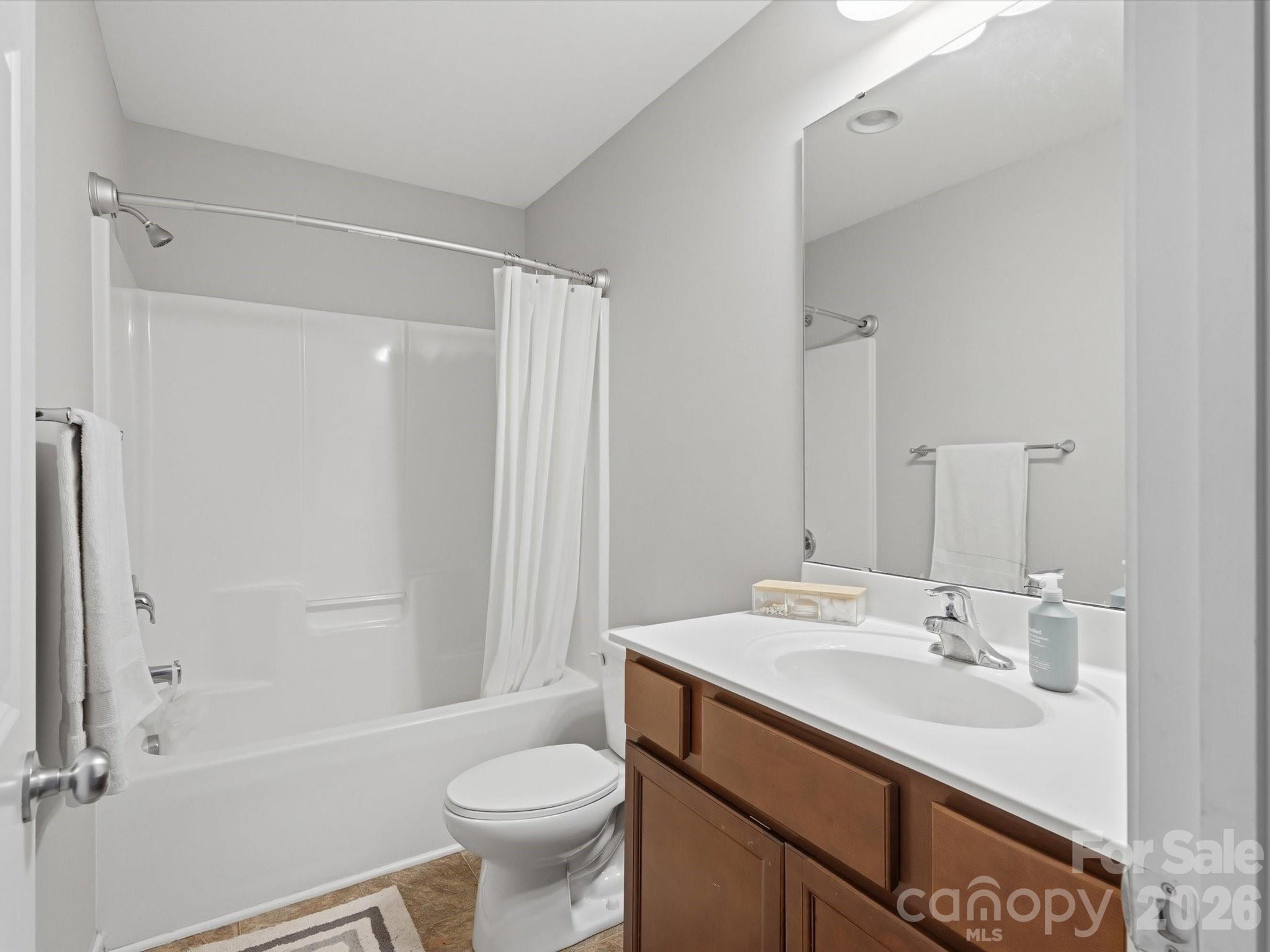 1566 Glenbar Court Property Photo 31
