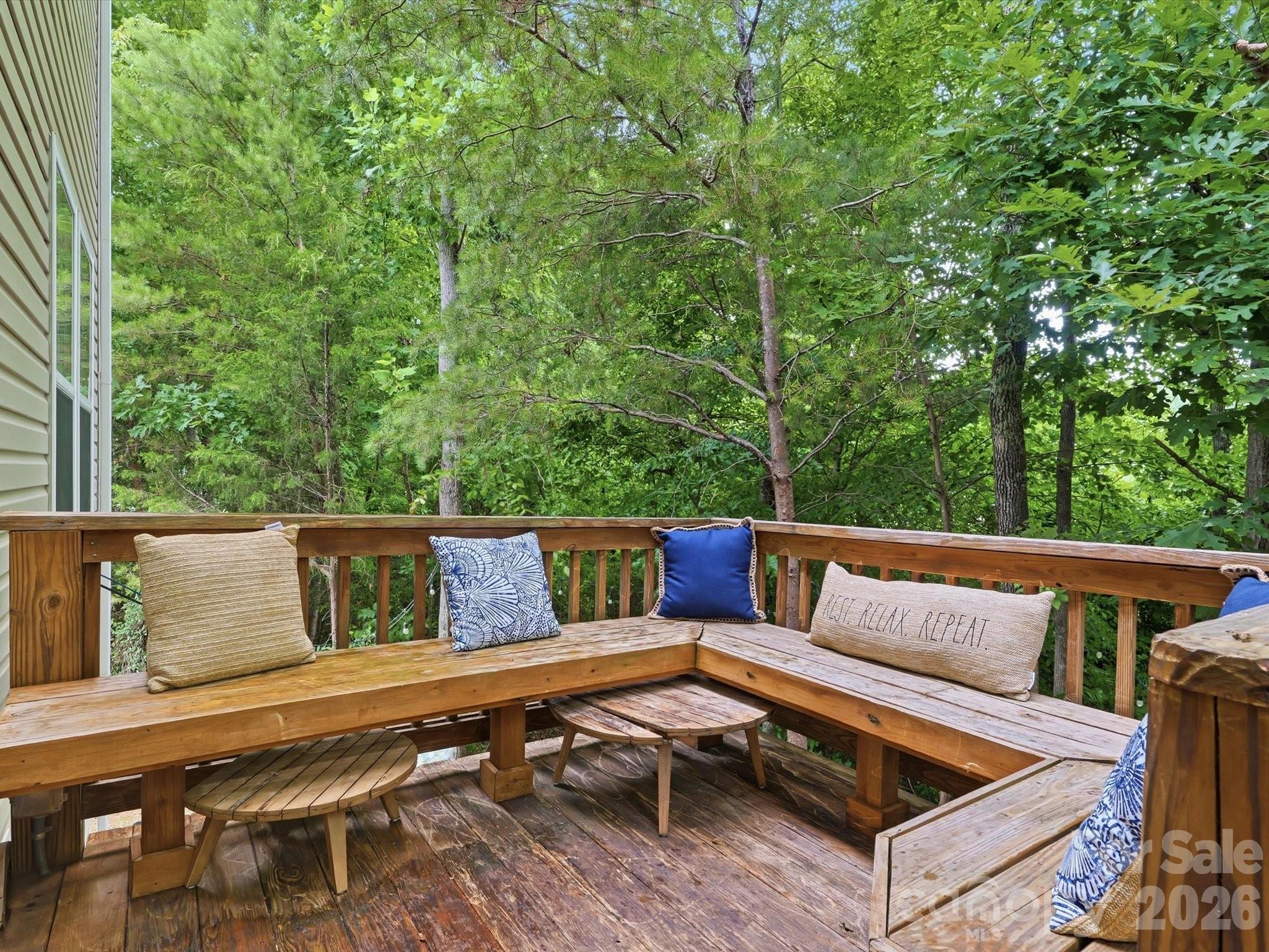 1566 Glenbar Court Property Photo 34