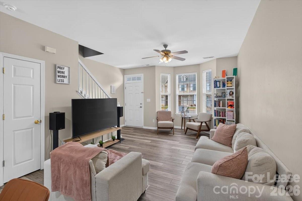 5705 Erin Drive Property Photo 3