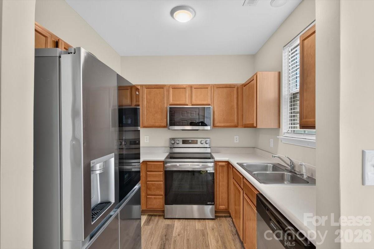 5705 Erin Drive Property Photo 8
