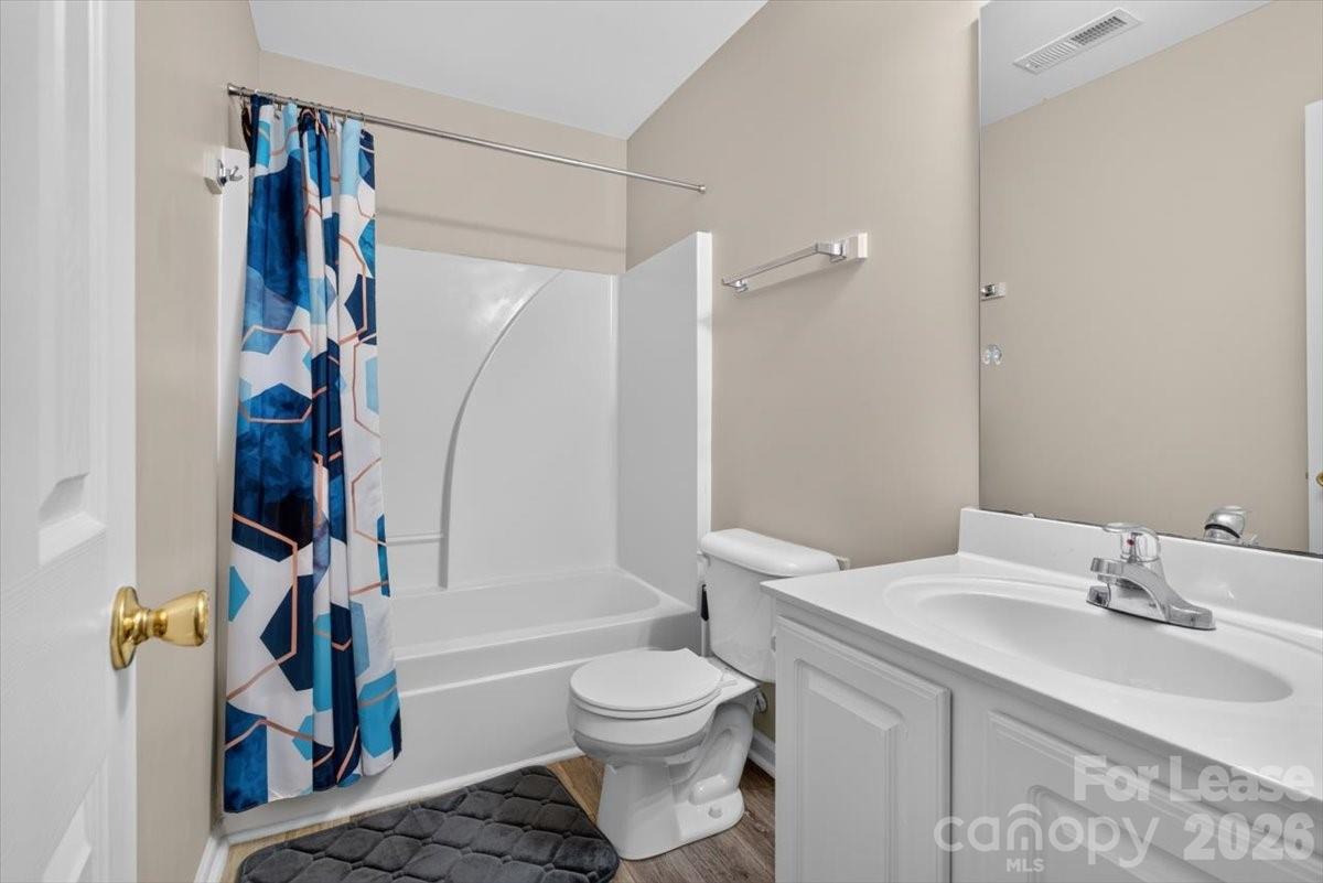 5705 Erin Drive Property Photo 11