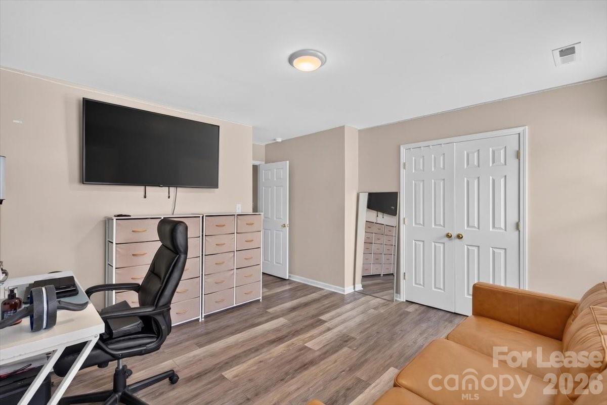 5705 Erin Drive Property Photo 12
