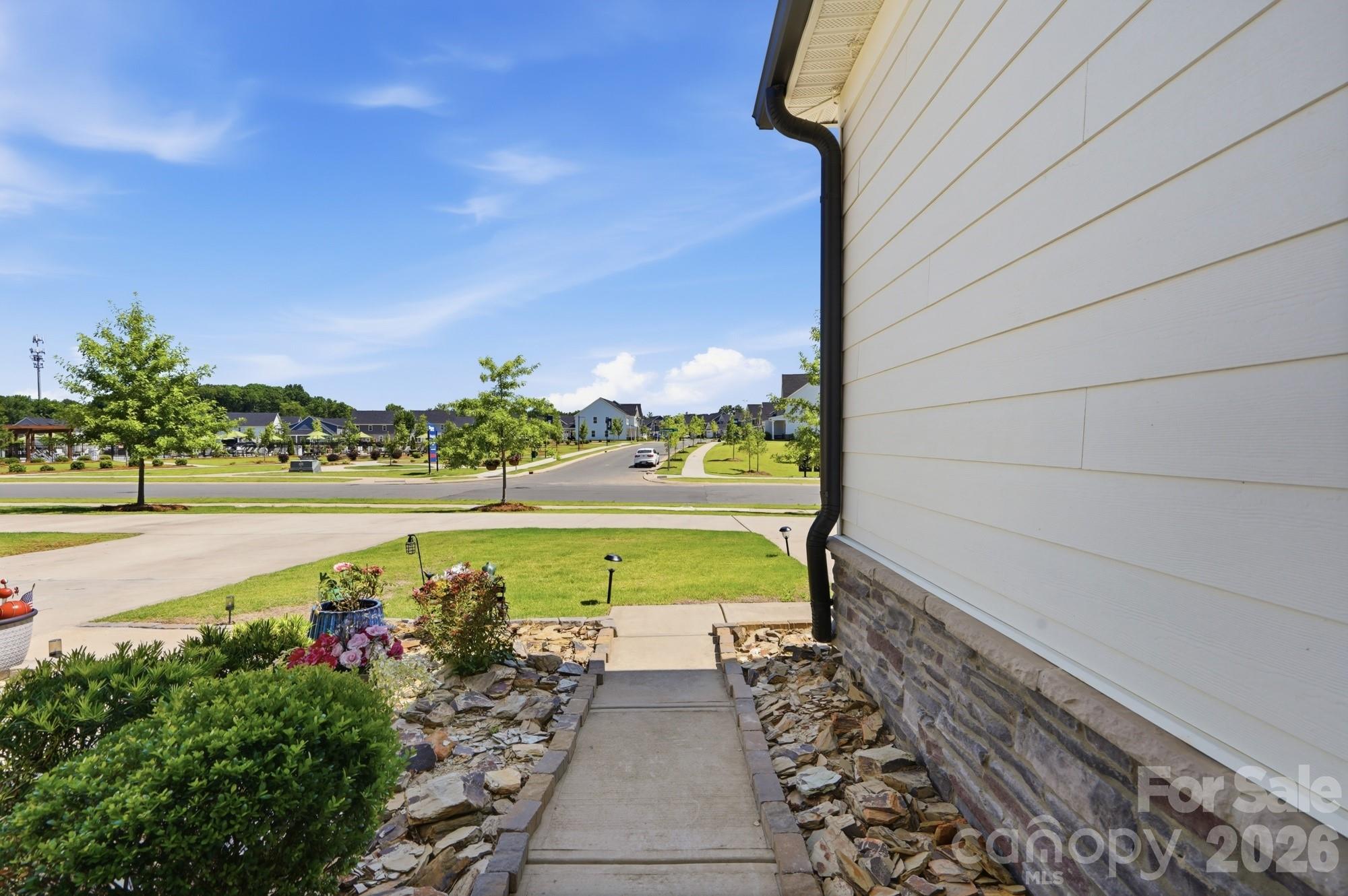 7033 Old Evergreen Parkway Property Photo 3