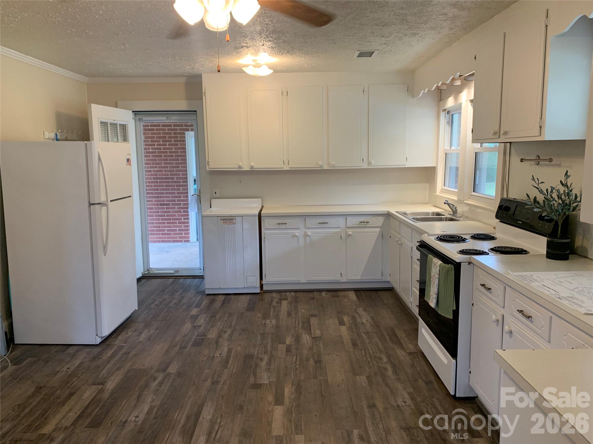 6285 & 6231 Nc 16 Highway Property Photo 11