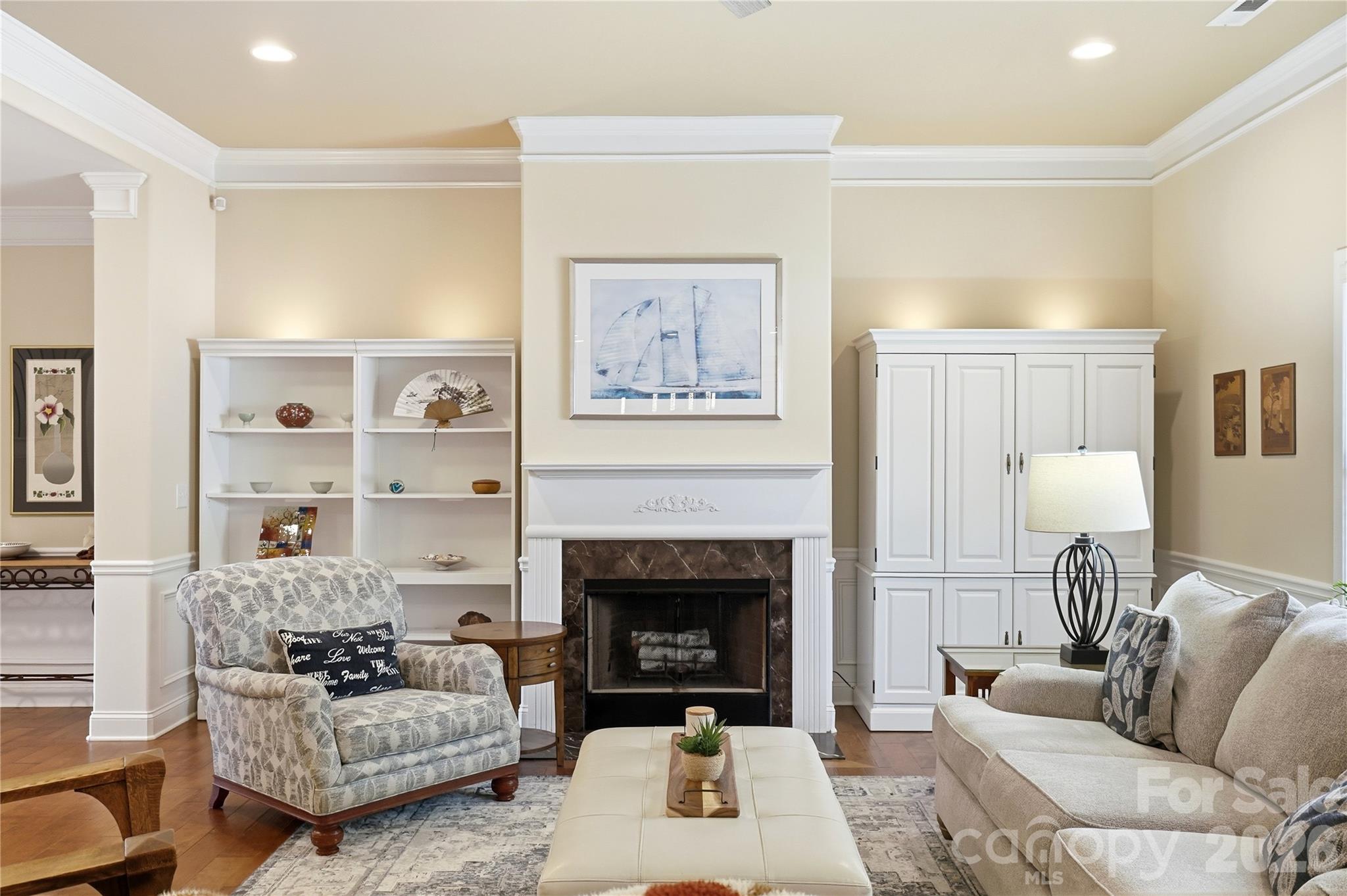 2827 Donegal Drive Property Photo 10