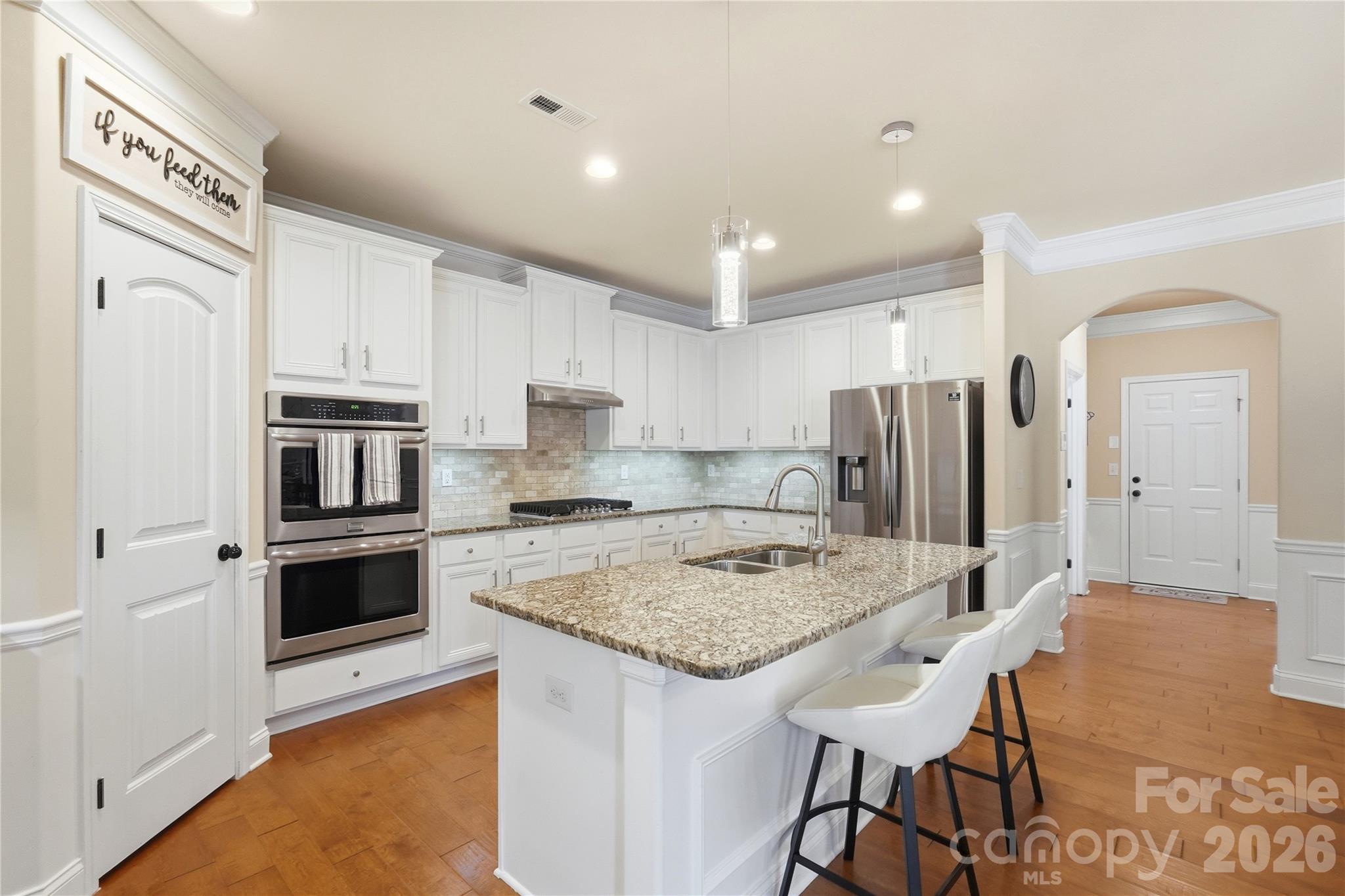 2827 Donegal Drive Property Photo 12
