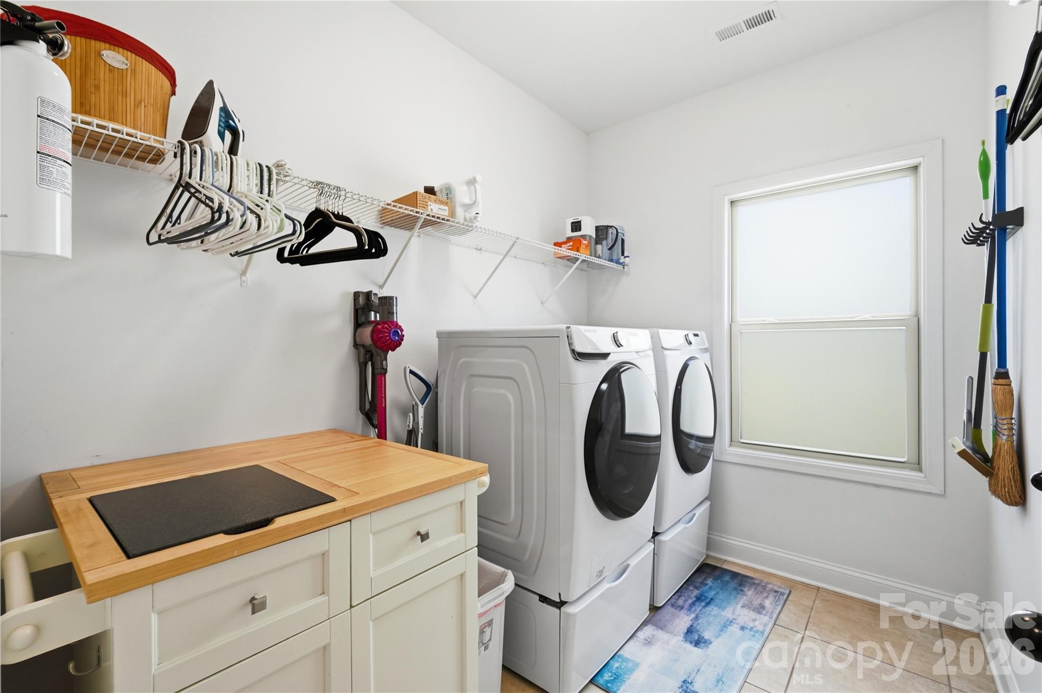 2827 Donegal Drive Property Photo 17
