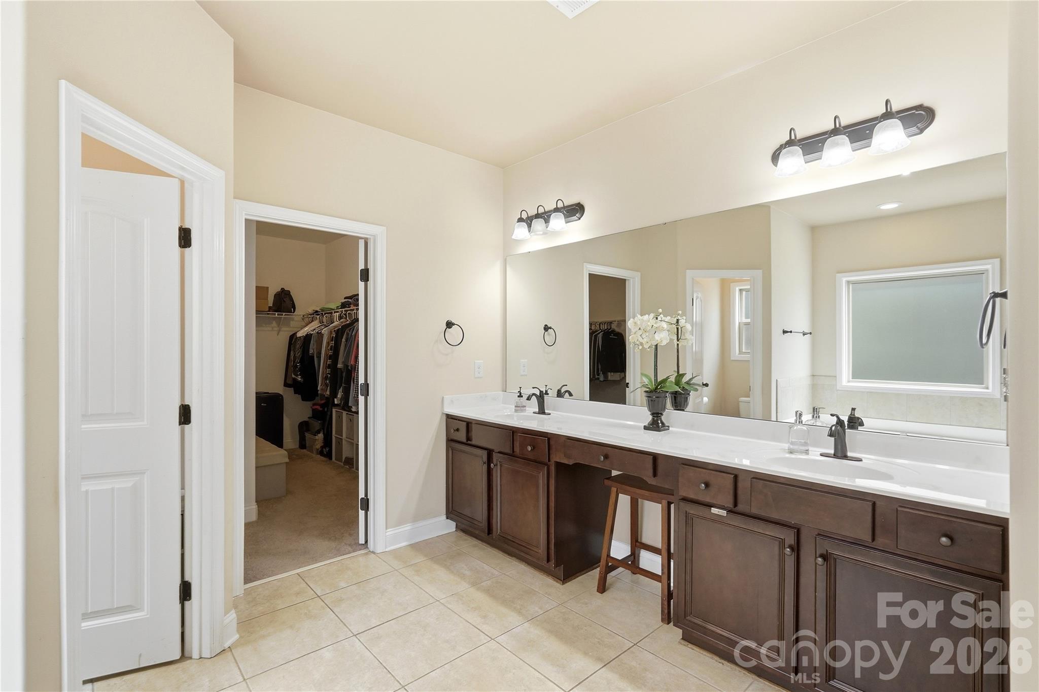 2827 Donegal Drive Property Photo 24