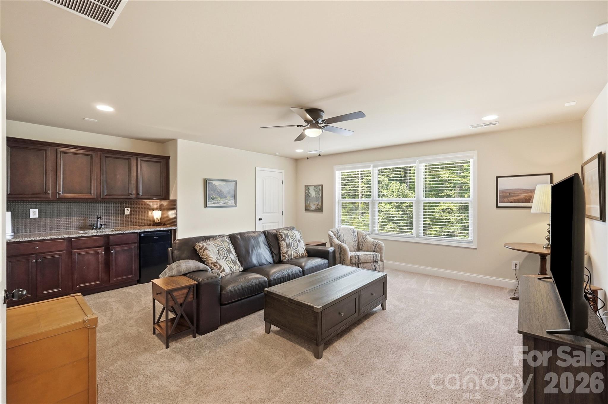 2827 Donegal Drive Property Photo 30