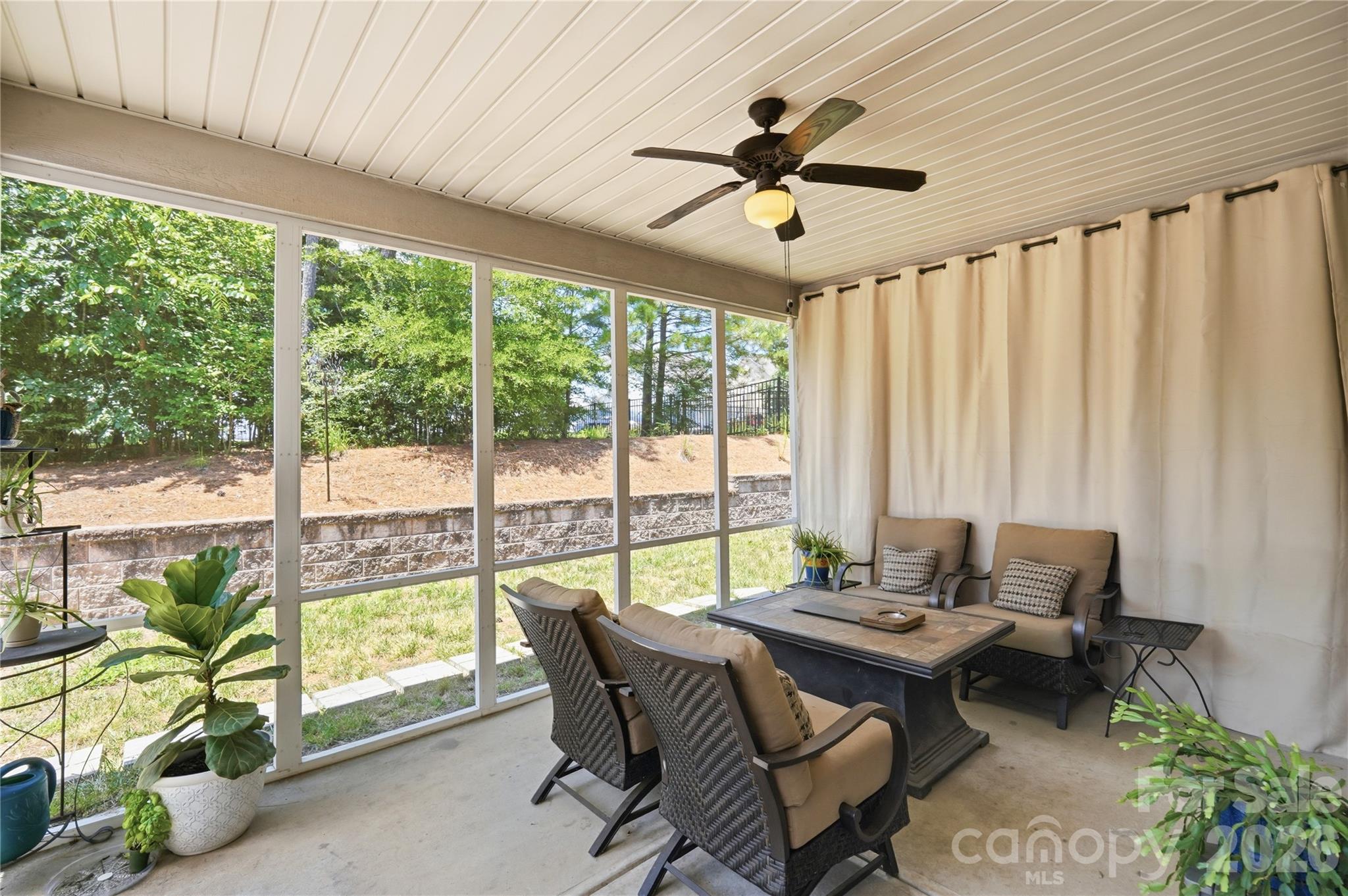 2827 Donegal Drive Property Photo 38