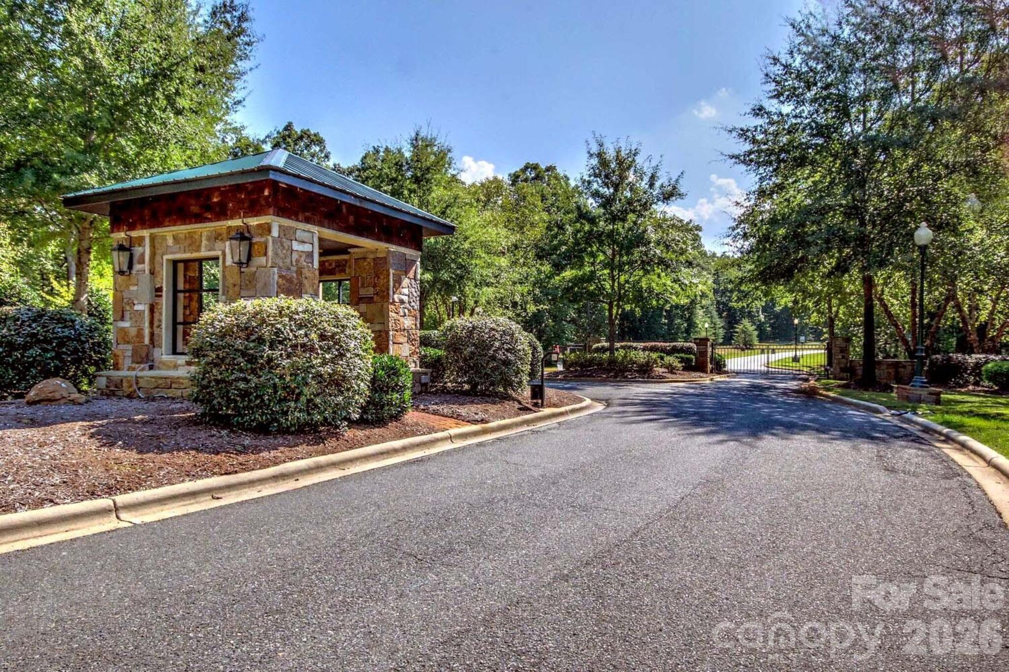 2261 Sierra Trace Road Property Photo 16