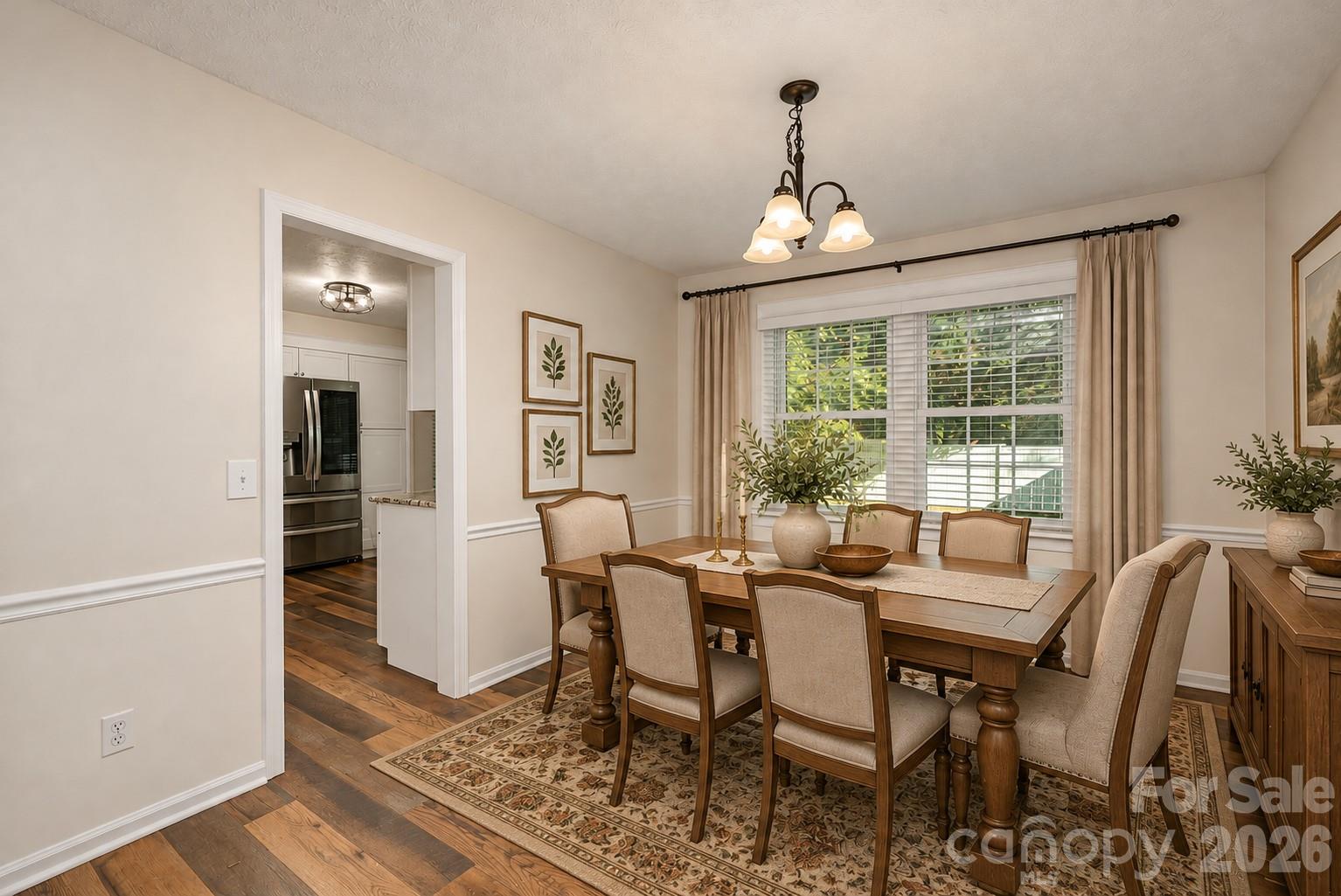 1376 Glenheath Drive Property Photo 4