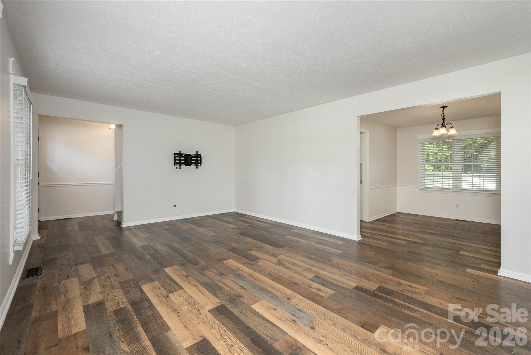 1376 Glenheath Drive Property Photo 16