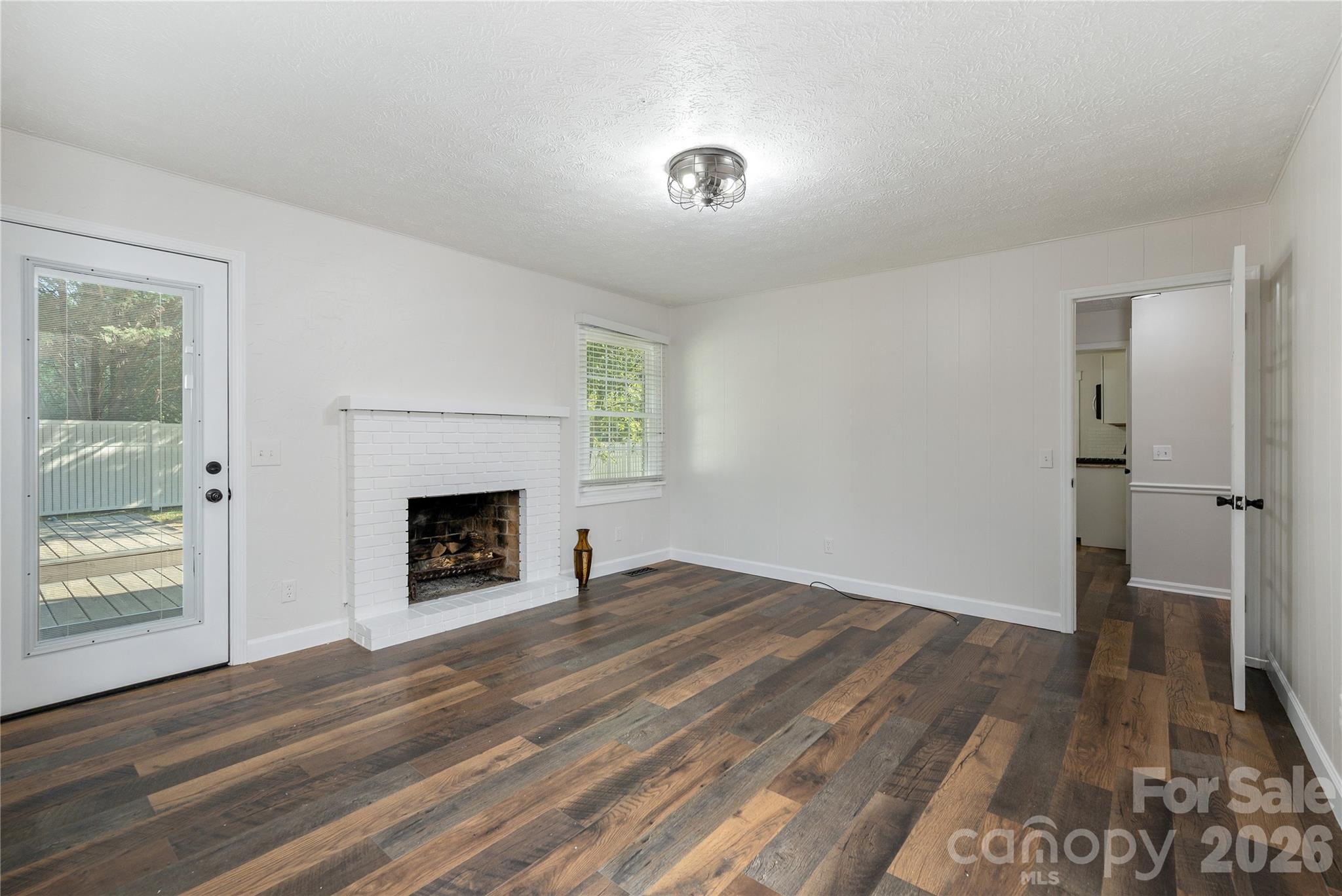 1376 Glenheath Drive Property Photo 19