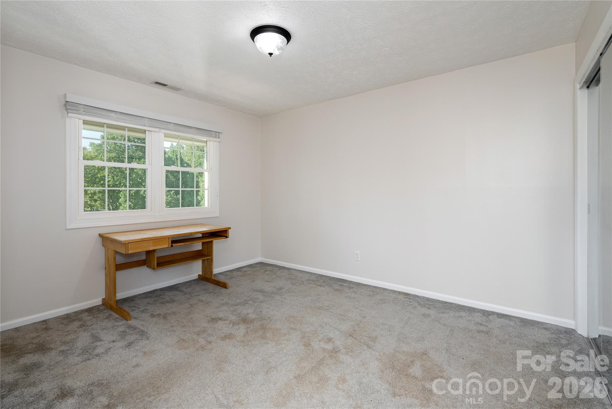 1376 Glenheath Drive Property Photo 21