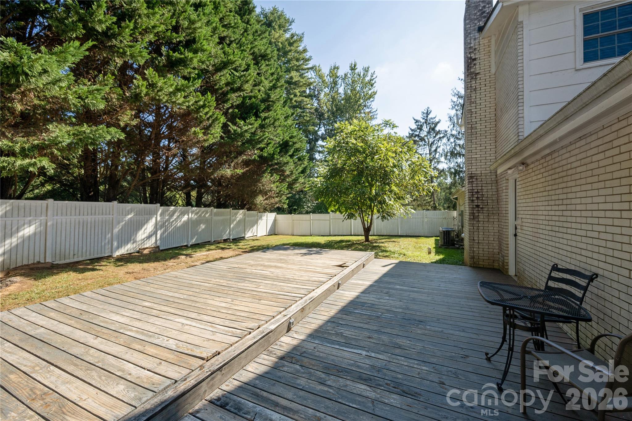 1376 Glenheath Drive Property Photo 28