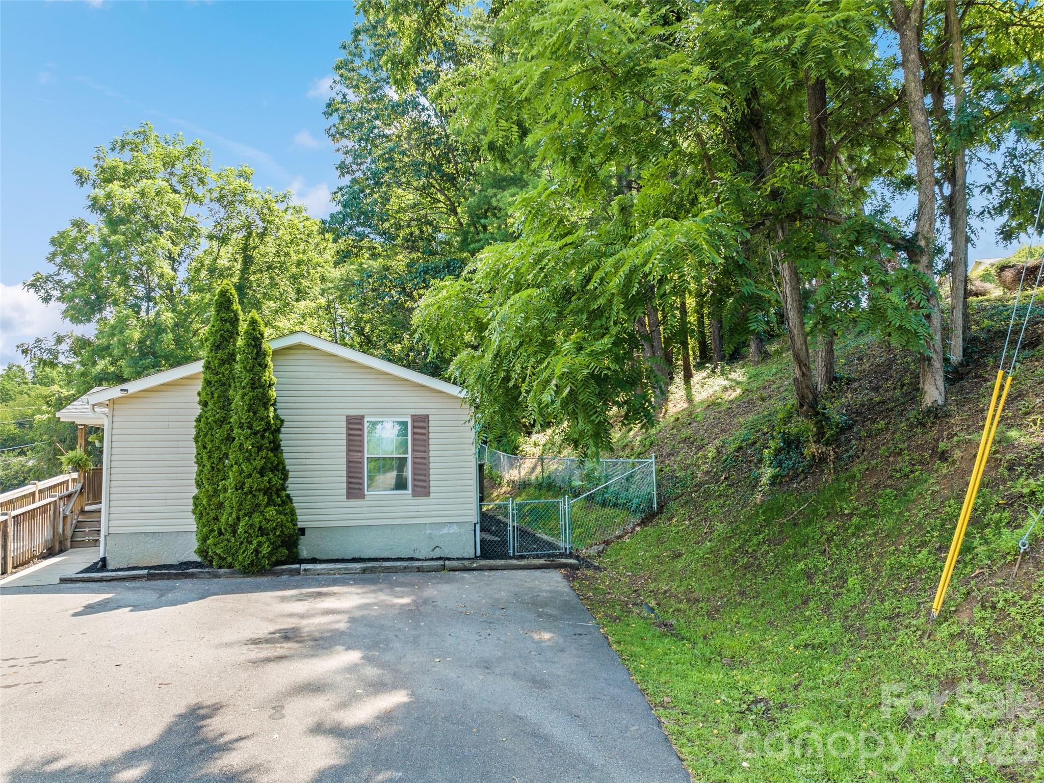 26 Cedar Street Property Photo 5