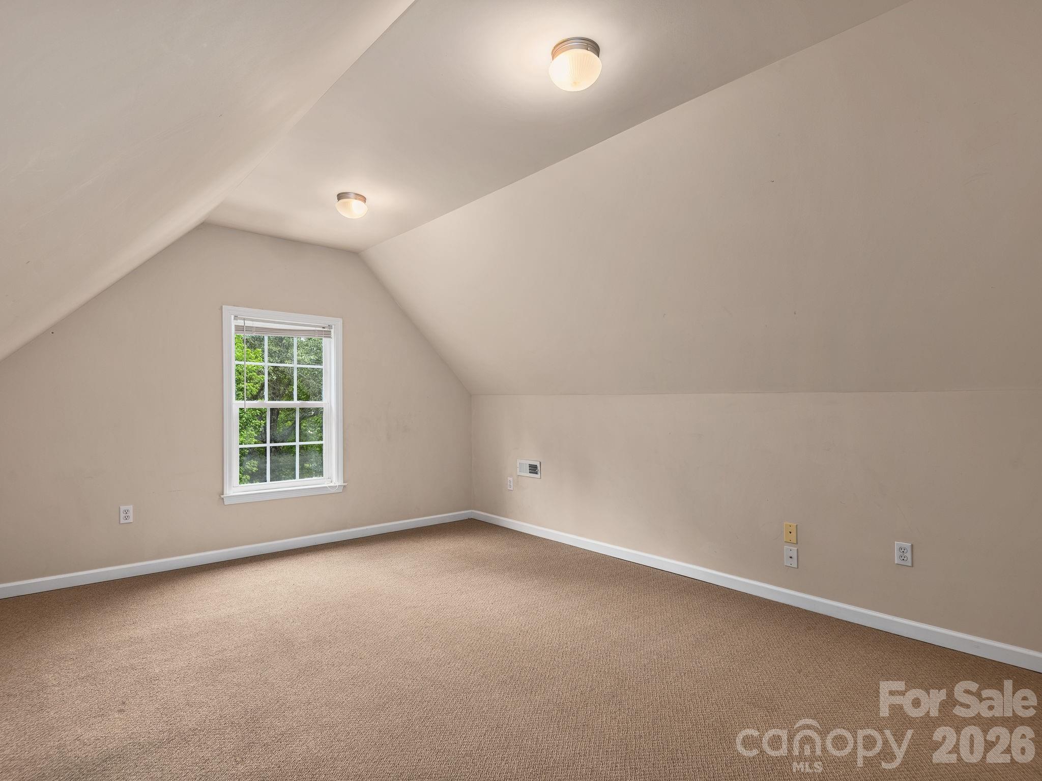 509 Shamrock Drive Property Photo 16