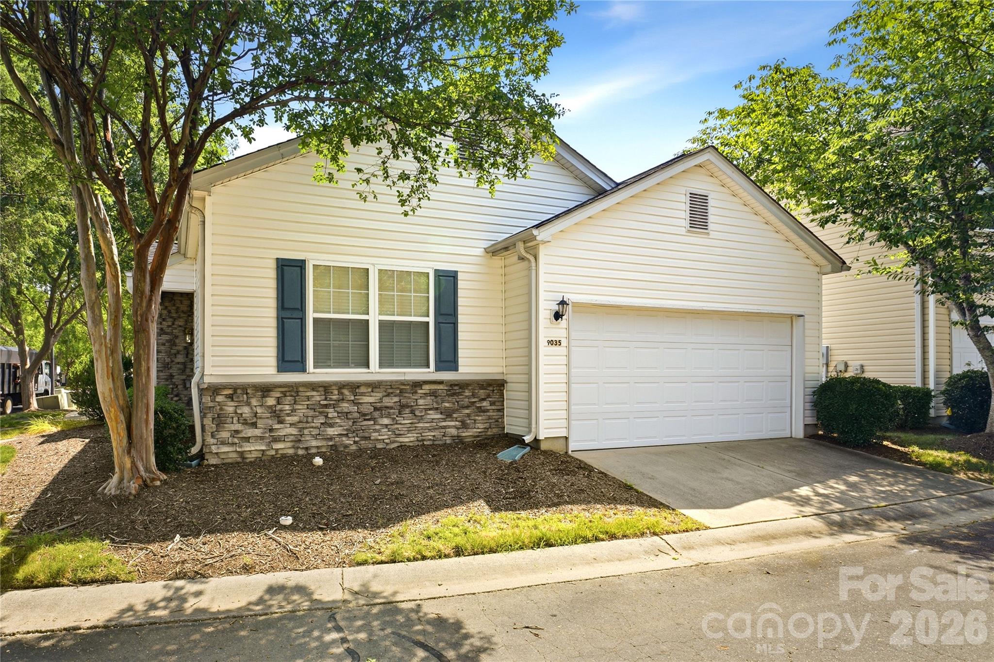 9035 Meadowmont View Drive Property Photo 4