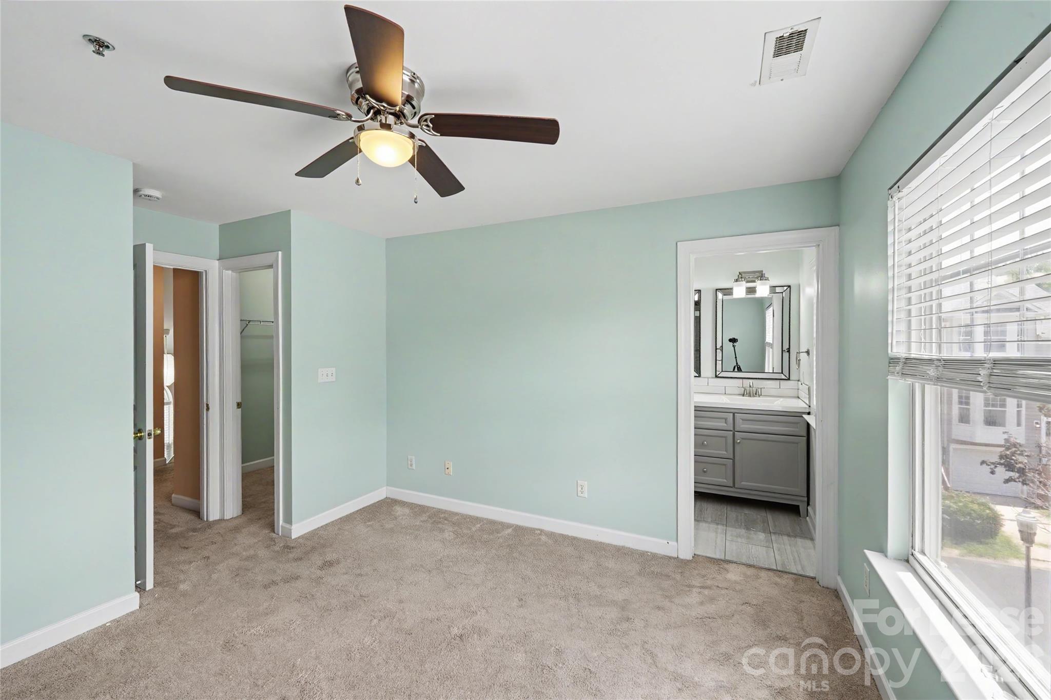6424 Royal Celadon Way Property Photo 8
