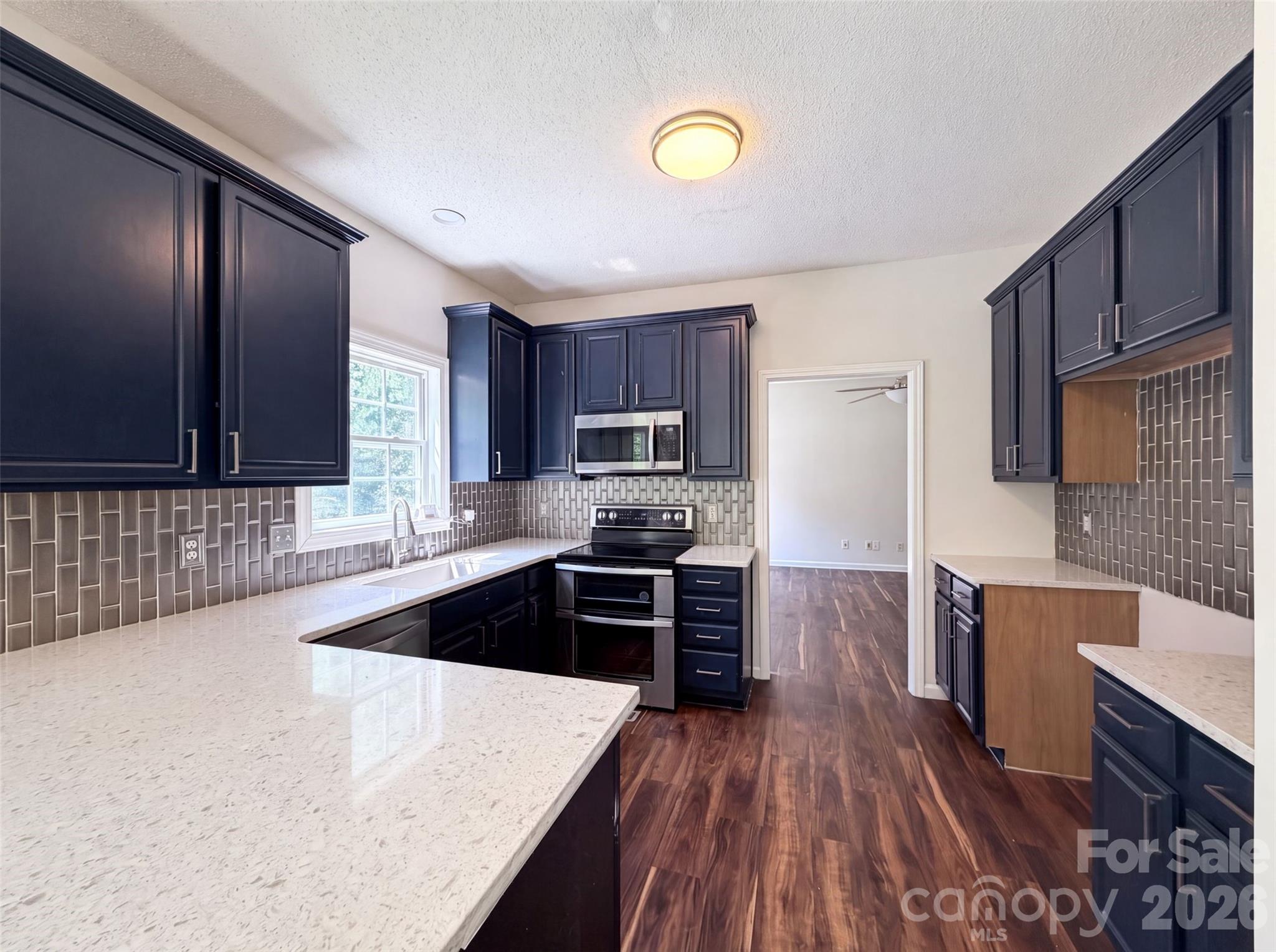 4270 Mountain Creek Road Property Photo 2