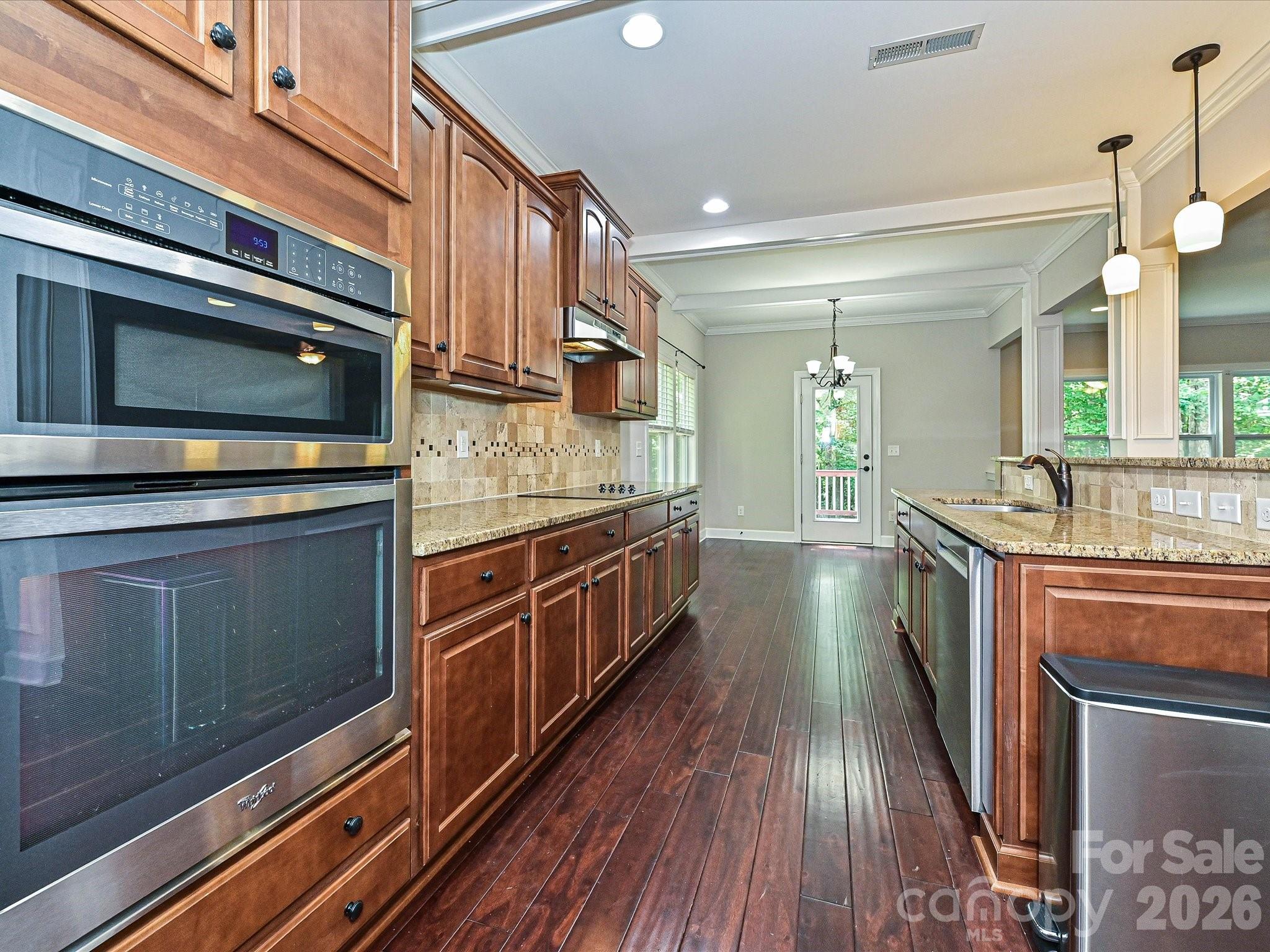 1336 Huntcliff Drive Property Photo 11