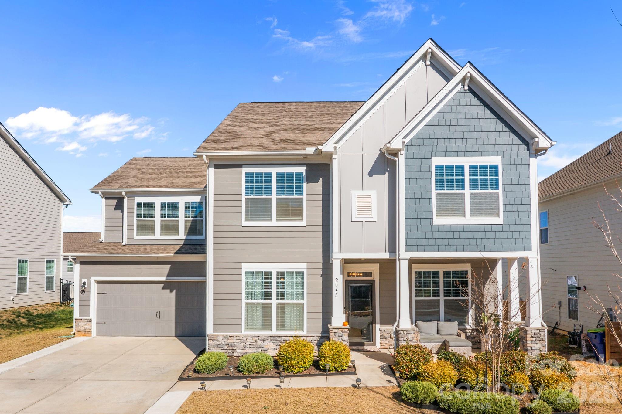 2045 Saddlebred Drive Property Photo 1