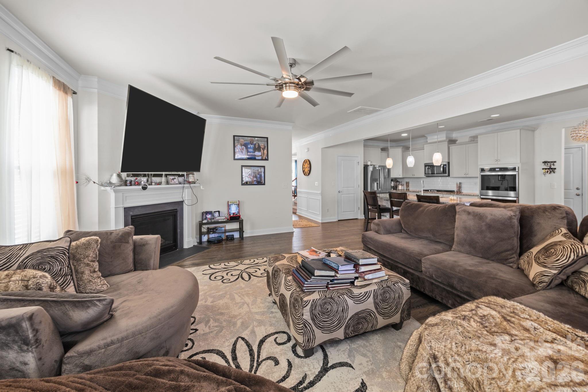 2045 Saddlebred Drive Property Photo 13