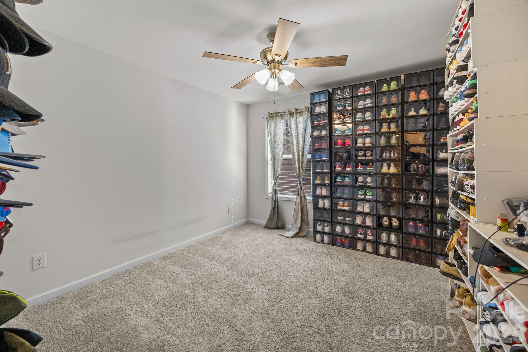 2045 Saddlebred Drive Property Photo 21