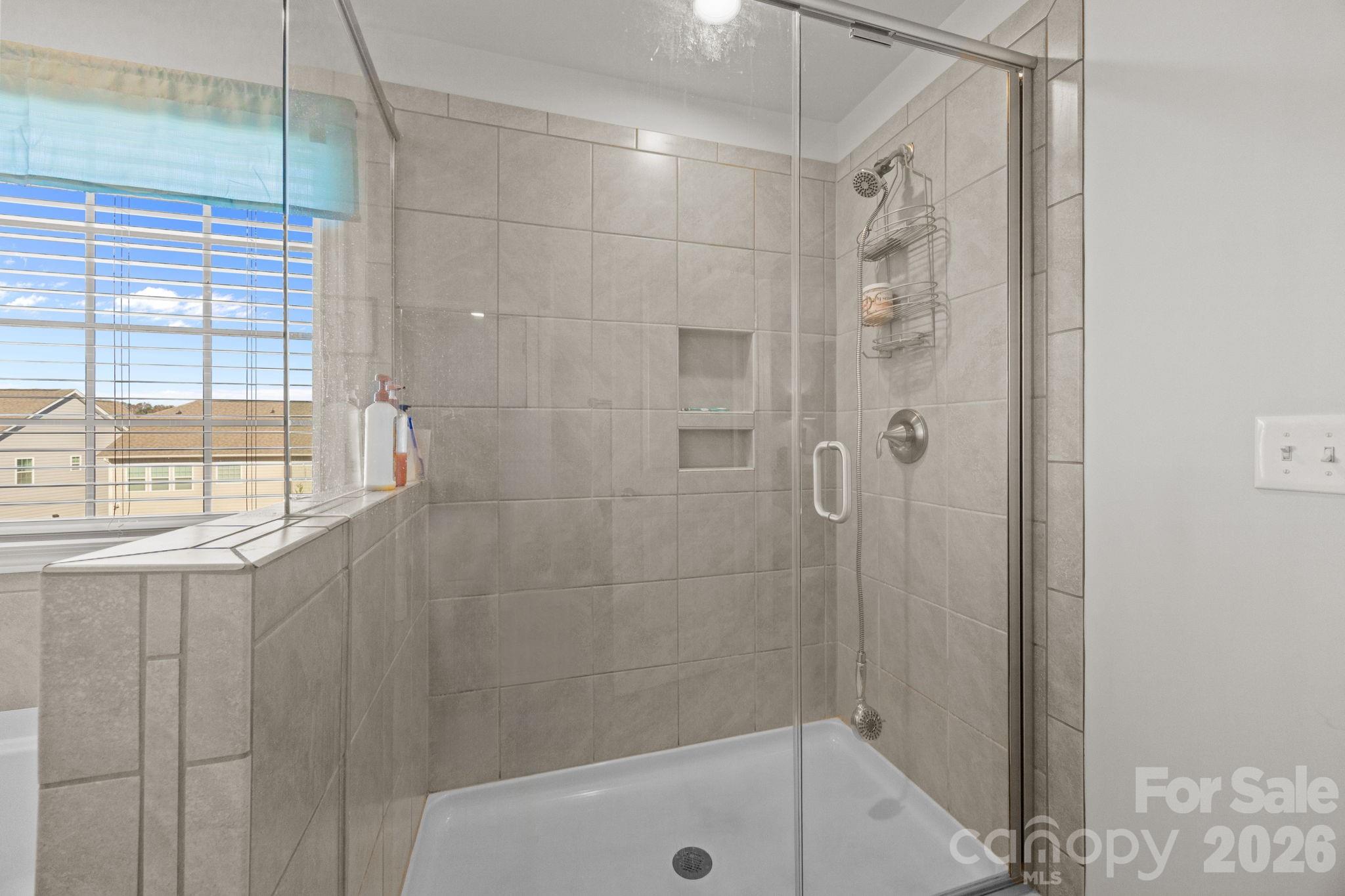 2045 Saddlebred Drive Property Photo 25