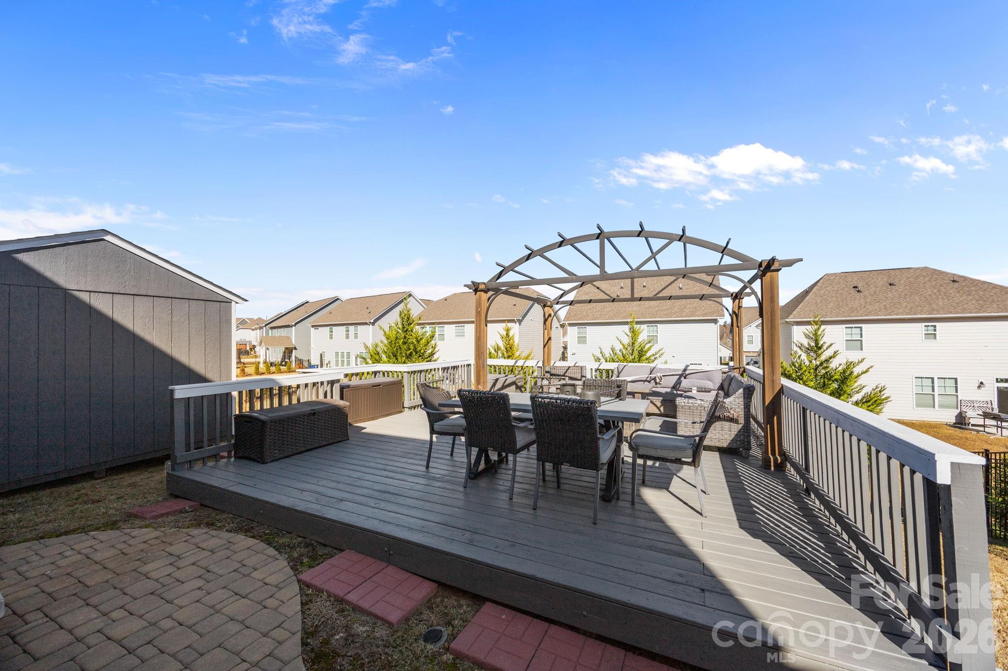 2045 Saddlebred Drive Property Photo 28