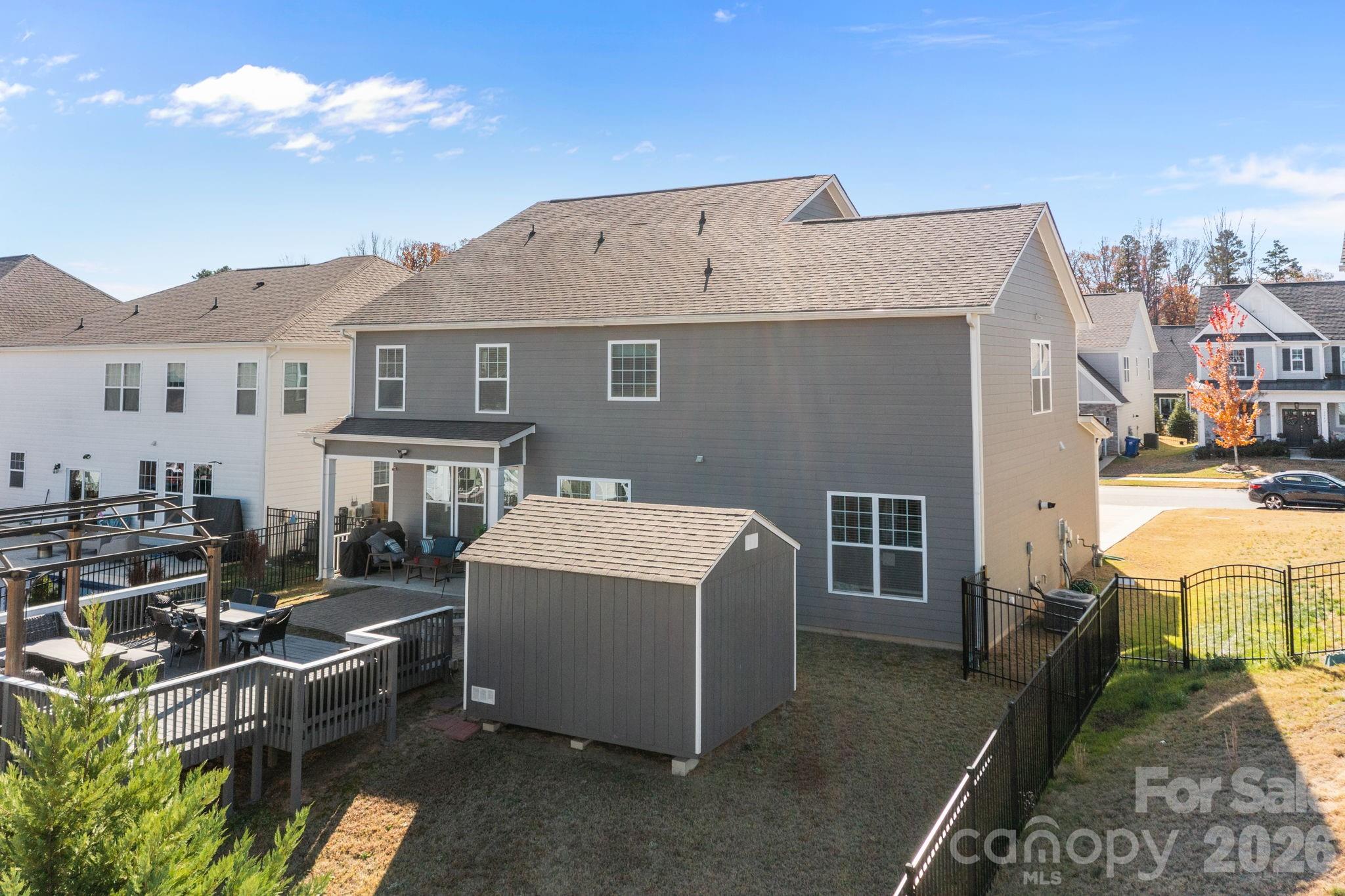 2045 Saddlebred Drive Property Photo 31