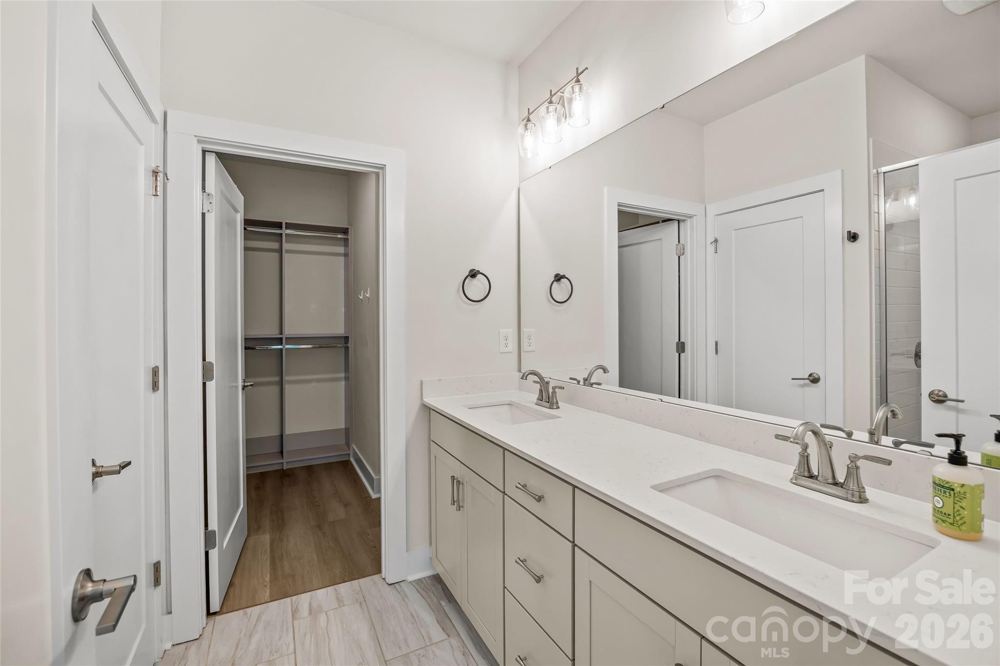 3213 Zenith Lane Property Photo 12