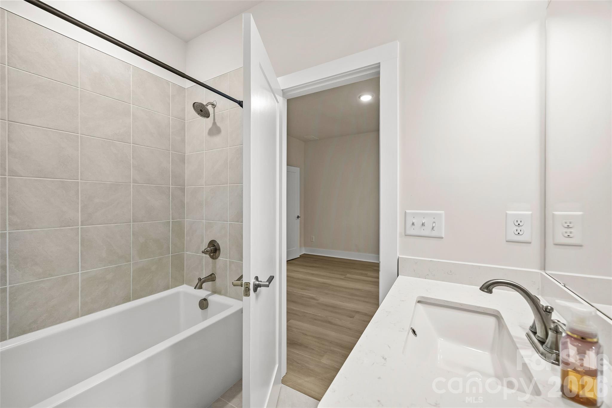 3213 Zenith Lane Property Photo 17