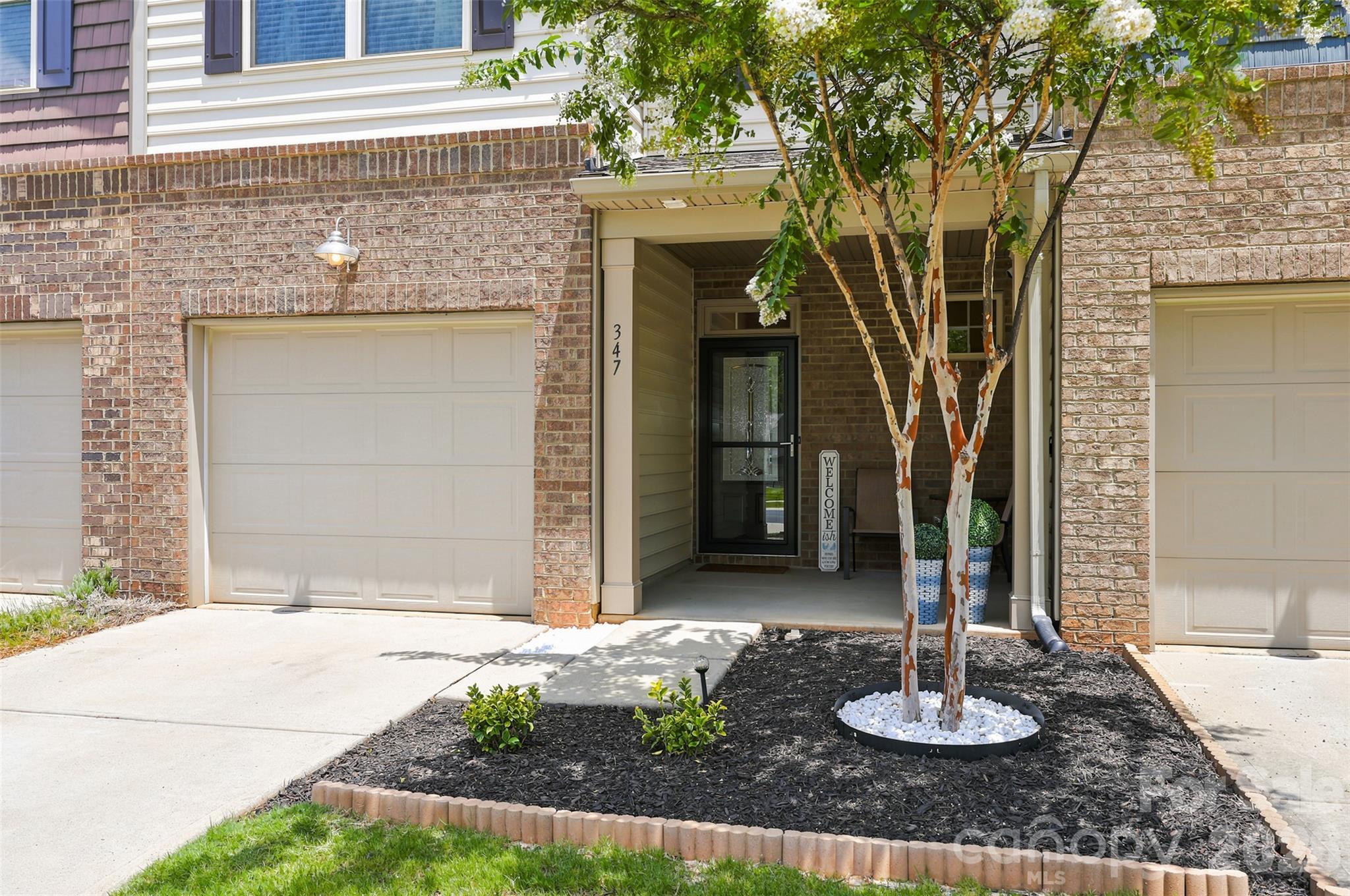 347 Kennebel Place Property Photo 2