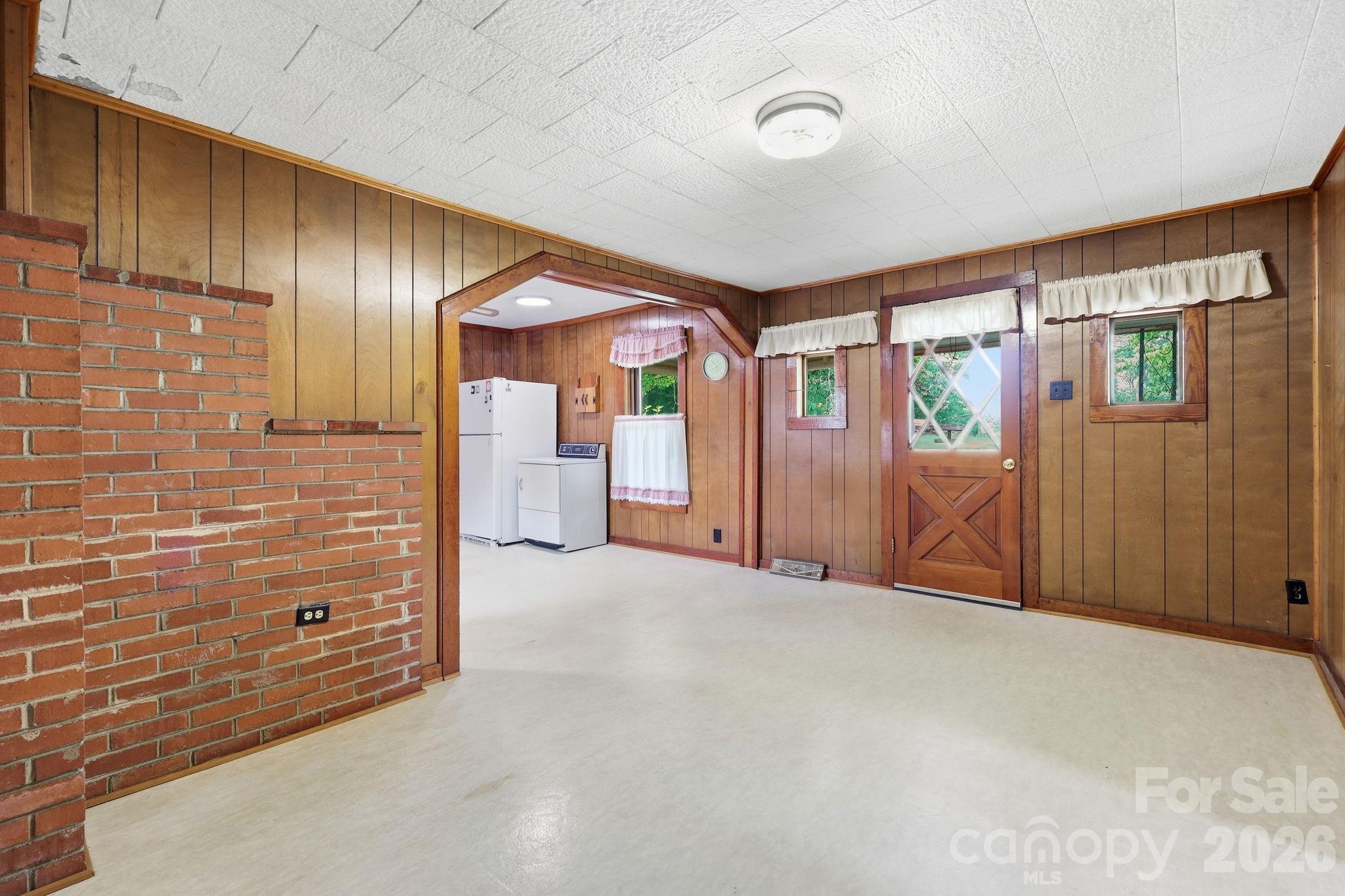 209 Virginia Avenue Property Photo 7