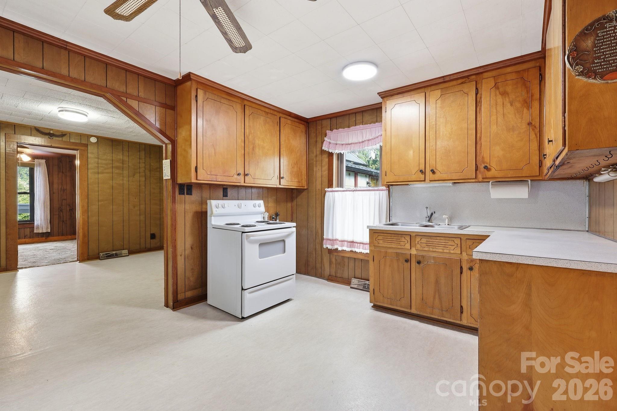 209 Virginia Avenue Property Photo 8