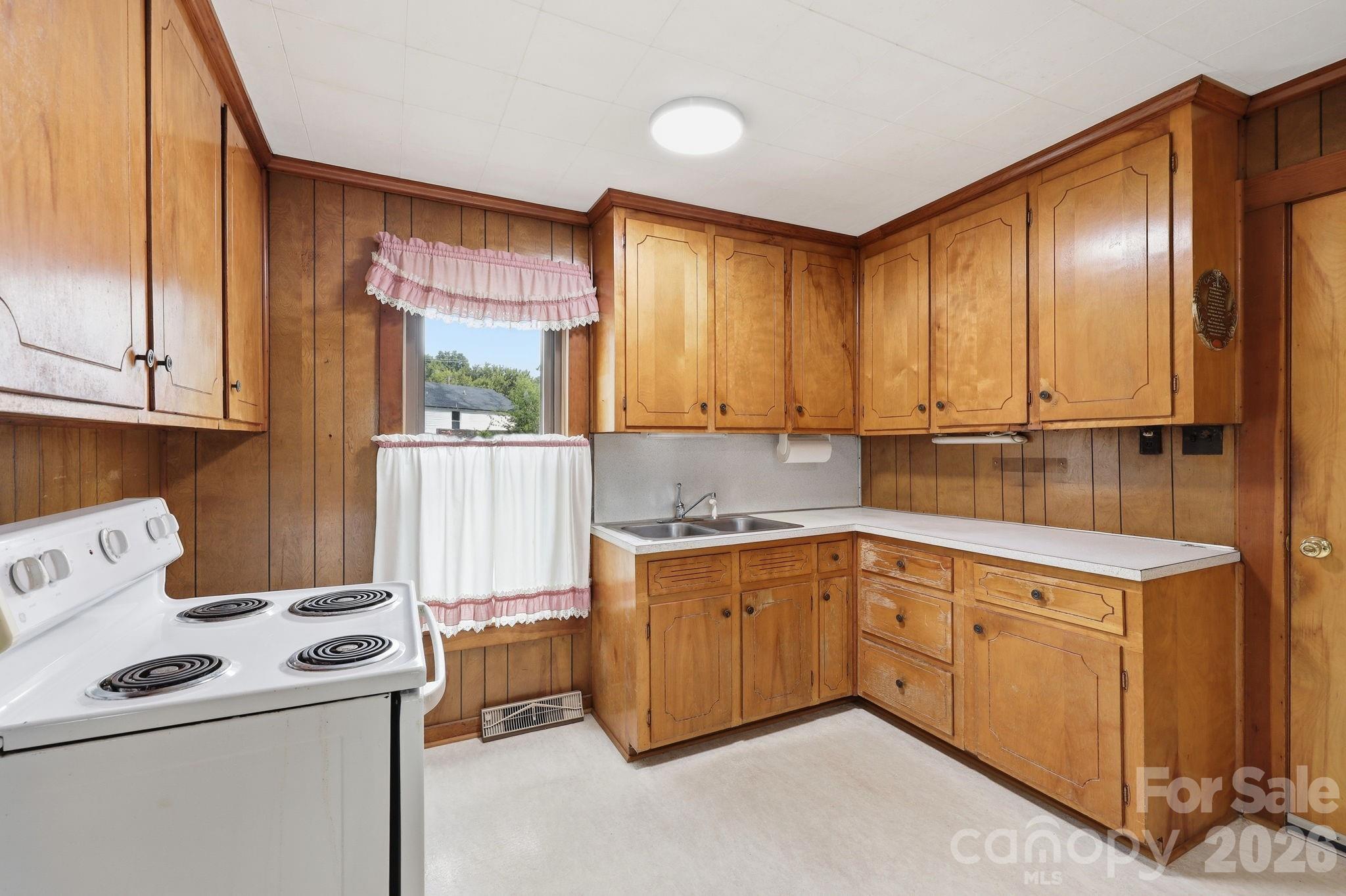 209 Virginia Avenue Property Photo 16